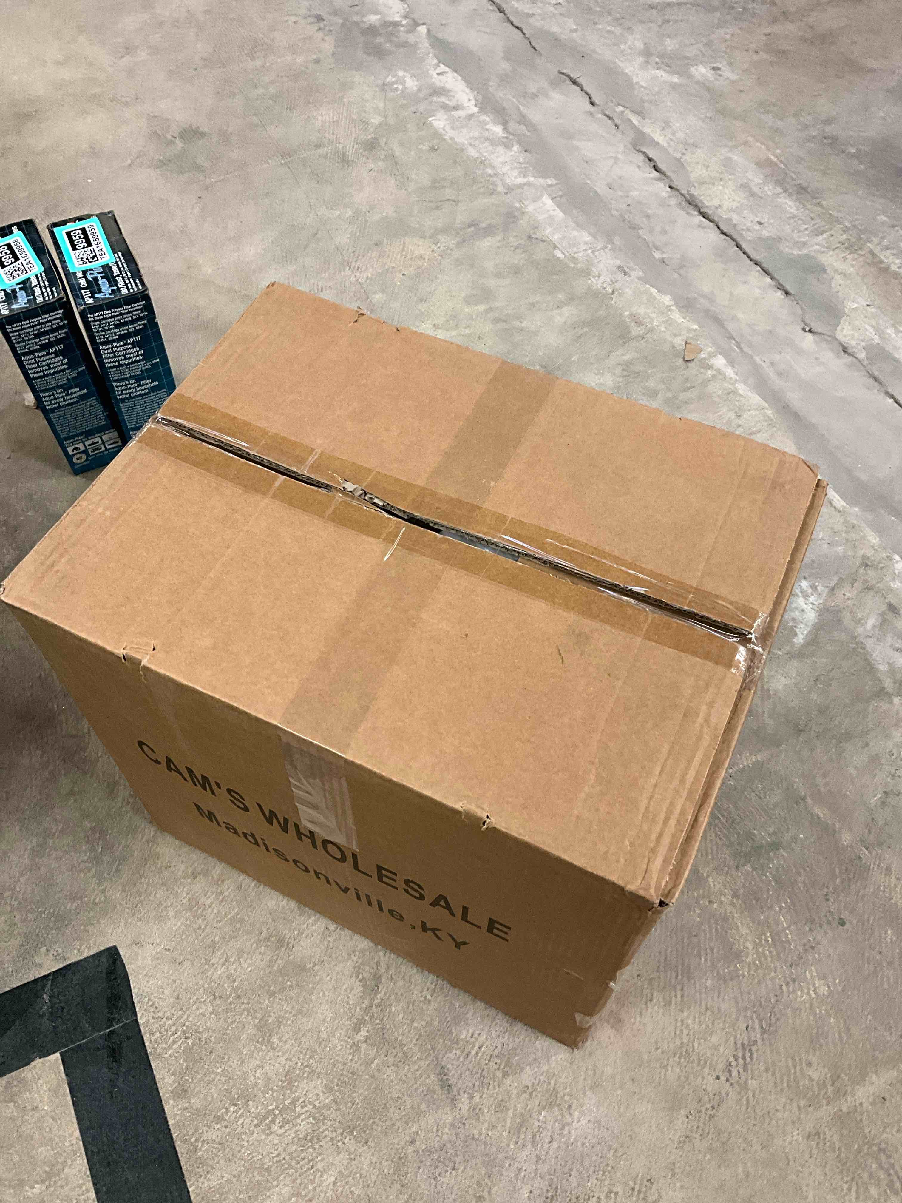 https://s3.amazonaws.com/lotting-images-prod/bidfta/PNK3361584_1756993607311.jpeg
