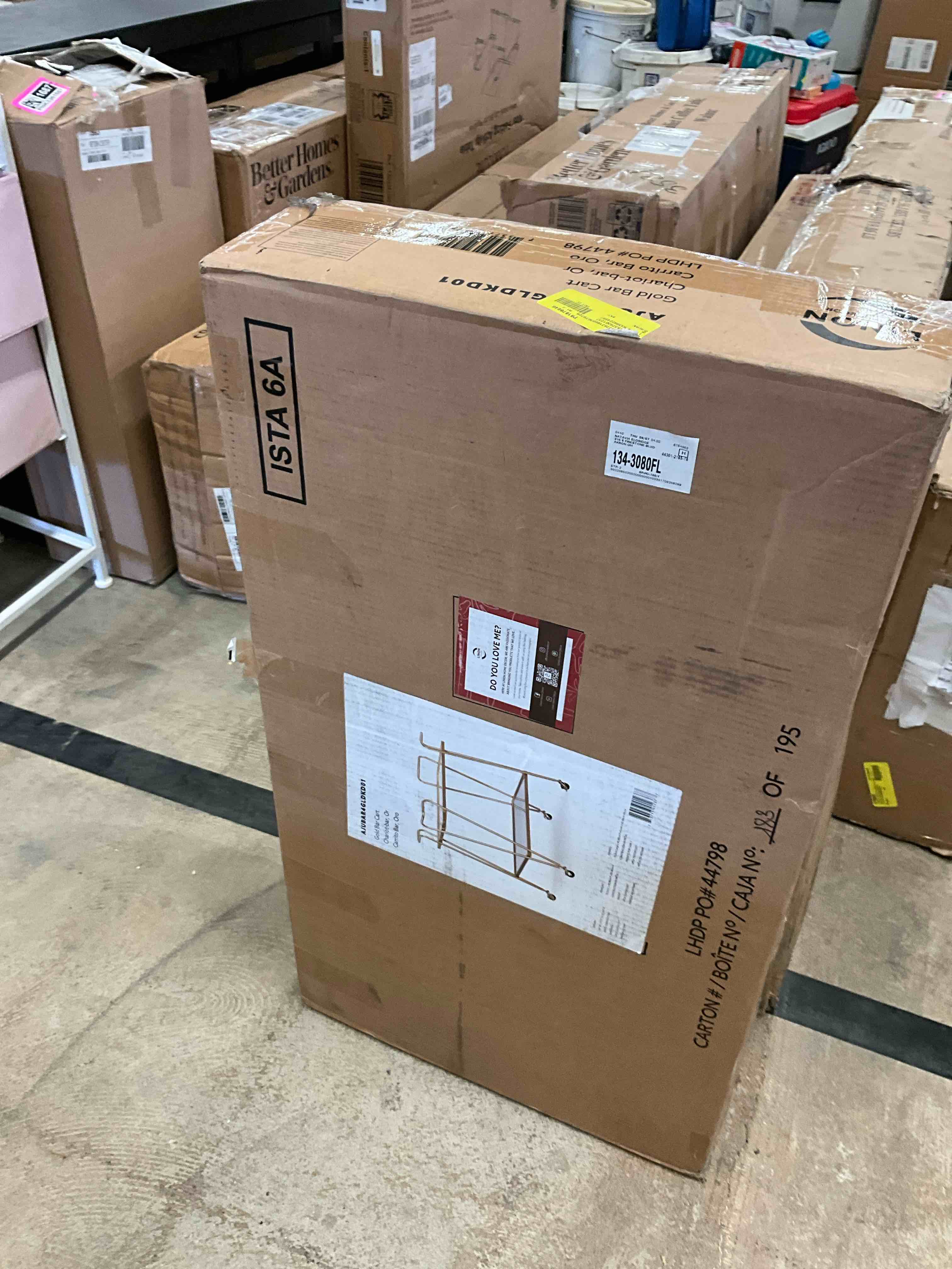 https://s3.amazonaws.com/lotting-images-prod/bidfta/PNK3361694_1757604400986.jpeg