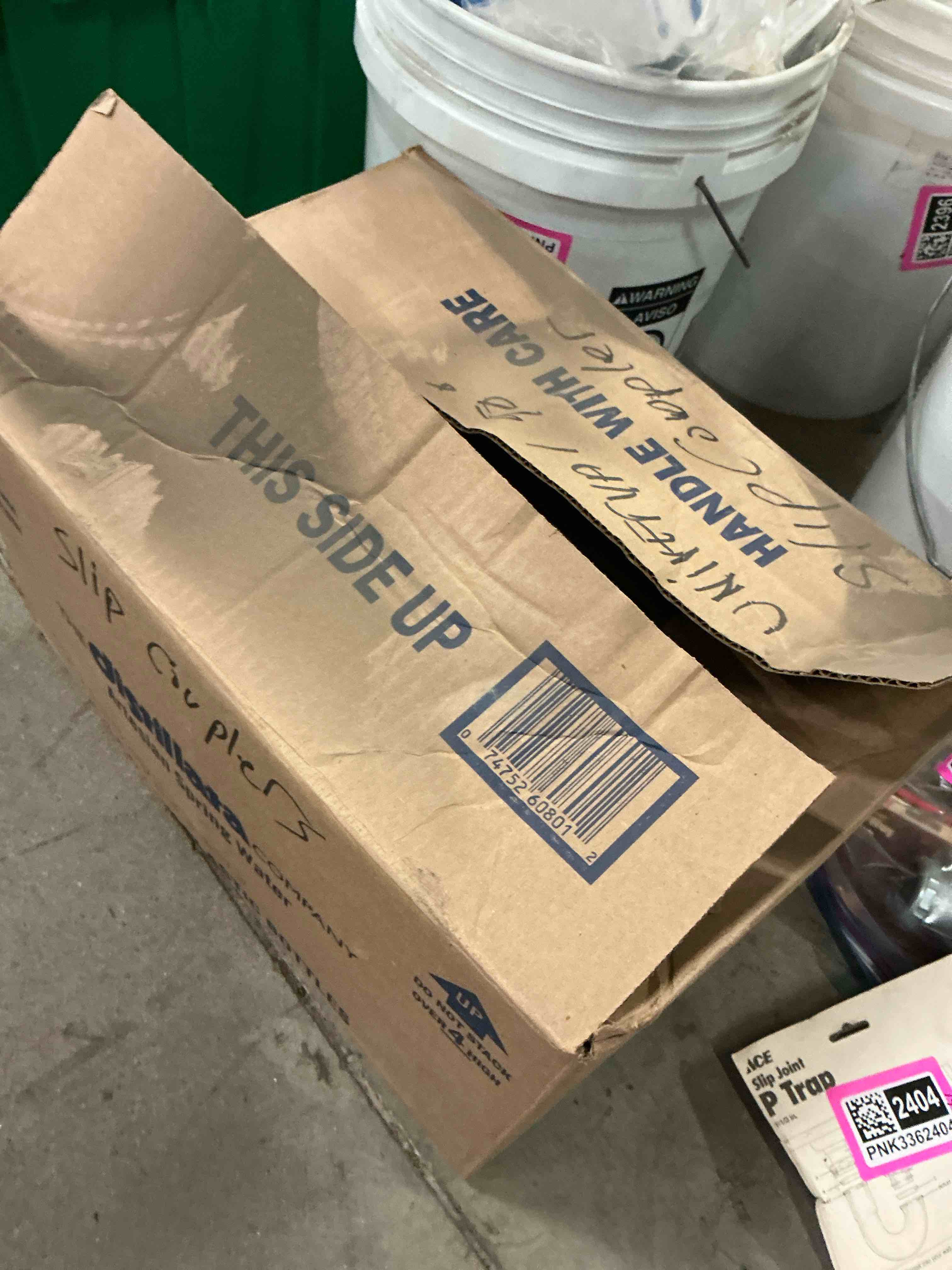 https://s3.amazonaws.com/lotting-images-prod/bidfta/PNK3362406_1758727845877.jpeg