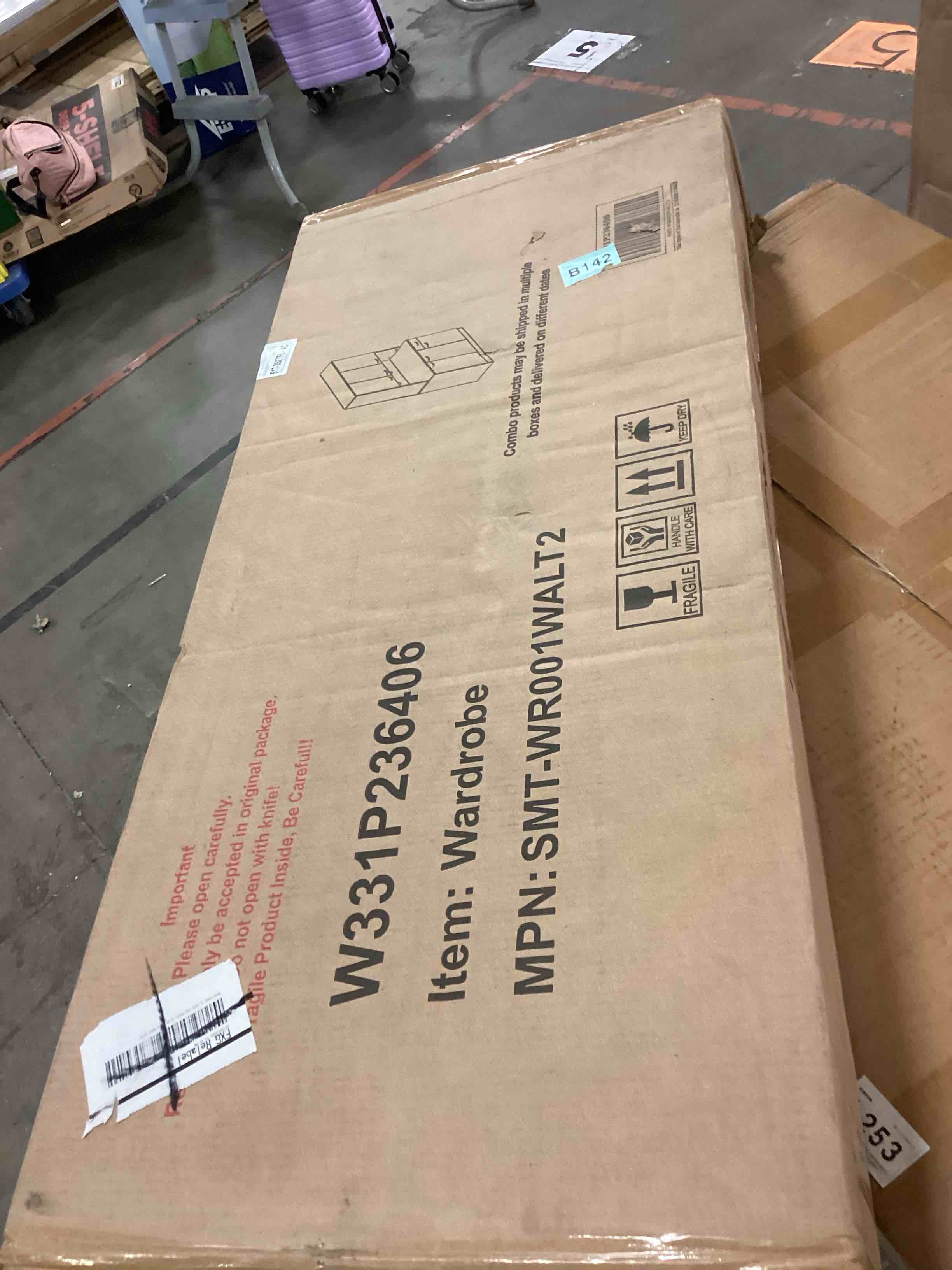 https://s3.amazonaws.com/lotting-images-prod/bidfta/PNK3362577_1758908894800.jpeg