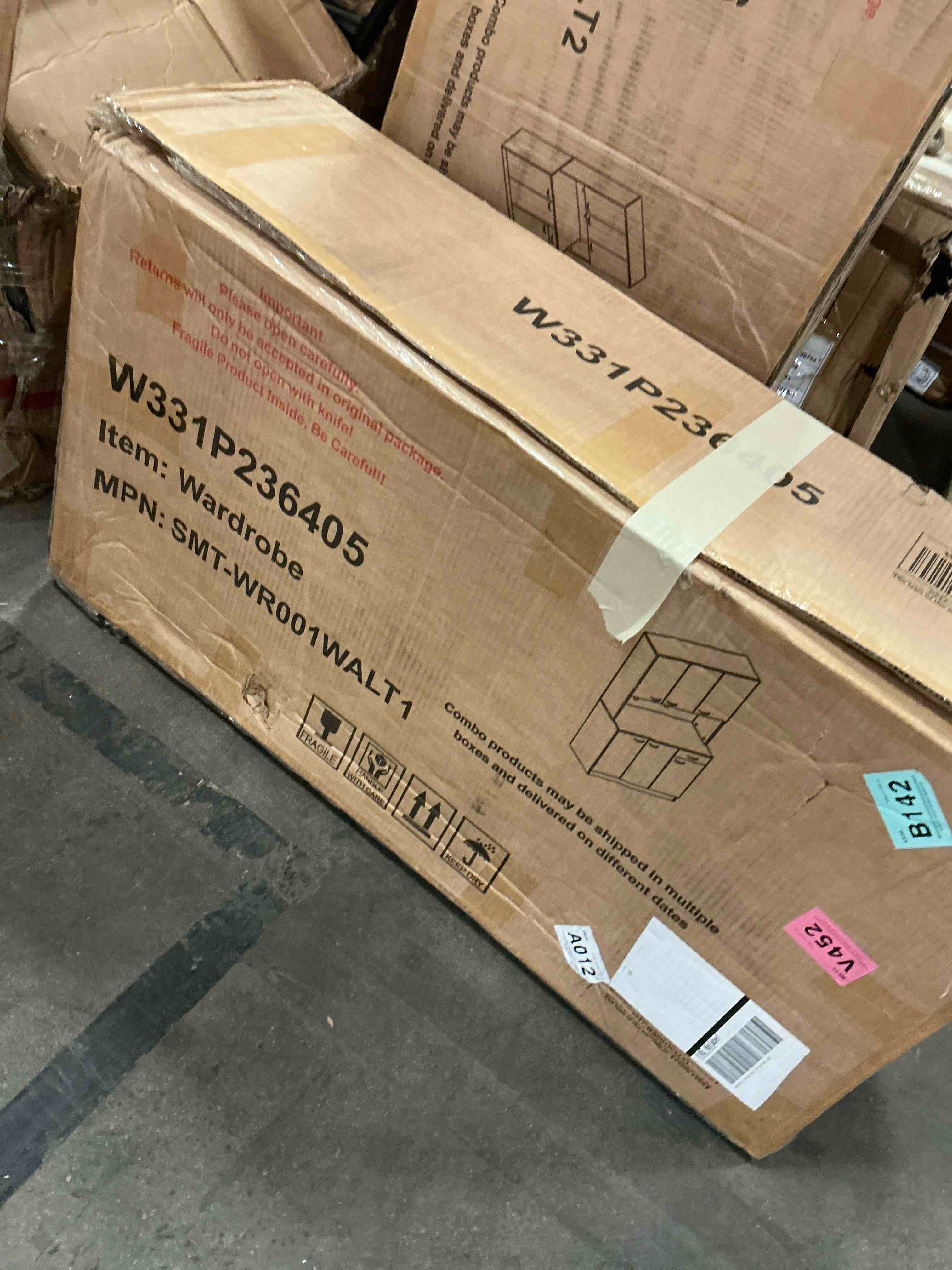 https://s3.amazonaws.com/lotting-images-prod/bidfta/PNK3362617_1758911714900.jpeg