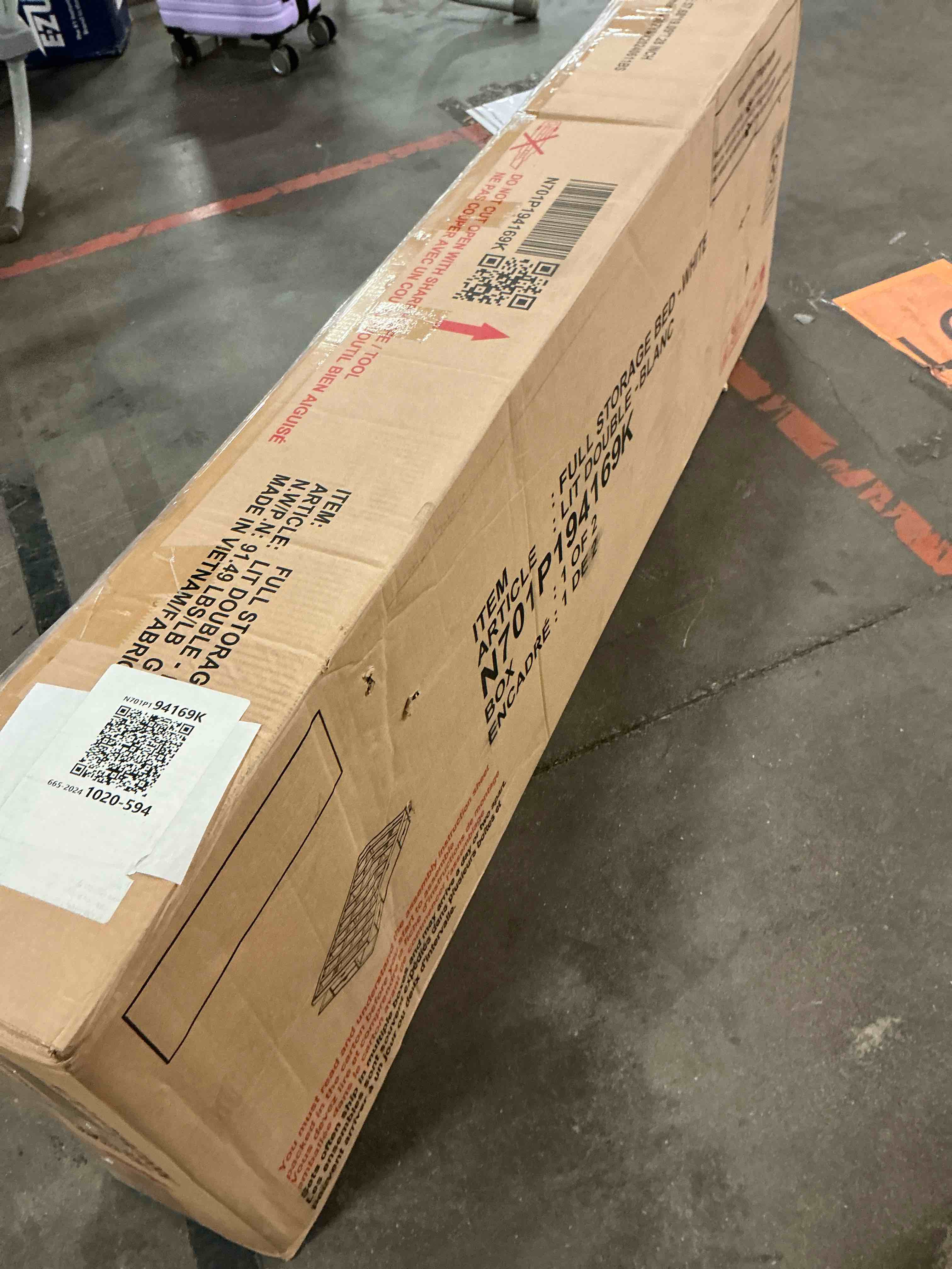 https://s3.amazonaws.com/lotting-images-prod/bidfta/PNK3362630_1758919260294.jpeg