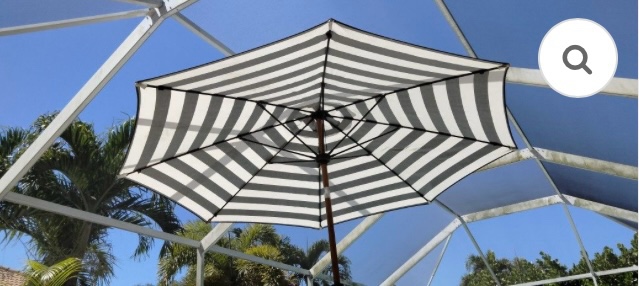 (similar) (incomplete missing leg) Beautiful 8.5 Ft Crank Umbrella 