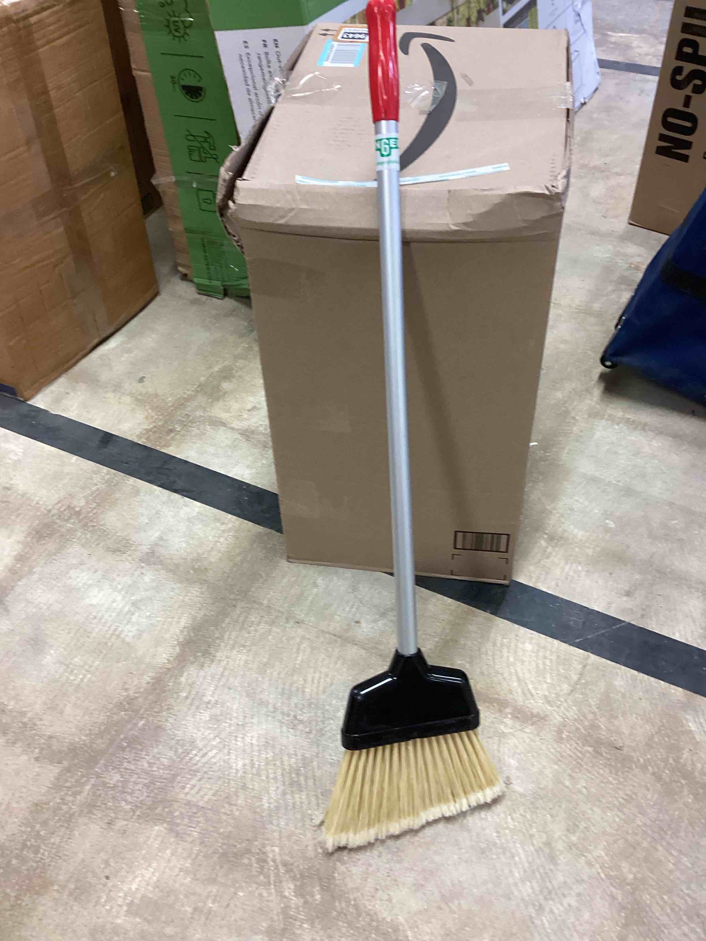 https://s3.amazonaws.com/lotting-images-prod/bidfta/PNK3362849_1759502160336.jpeg