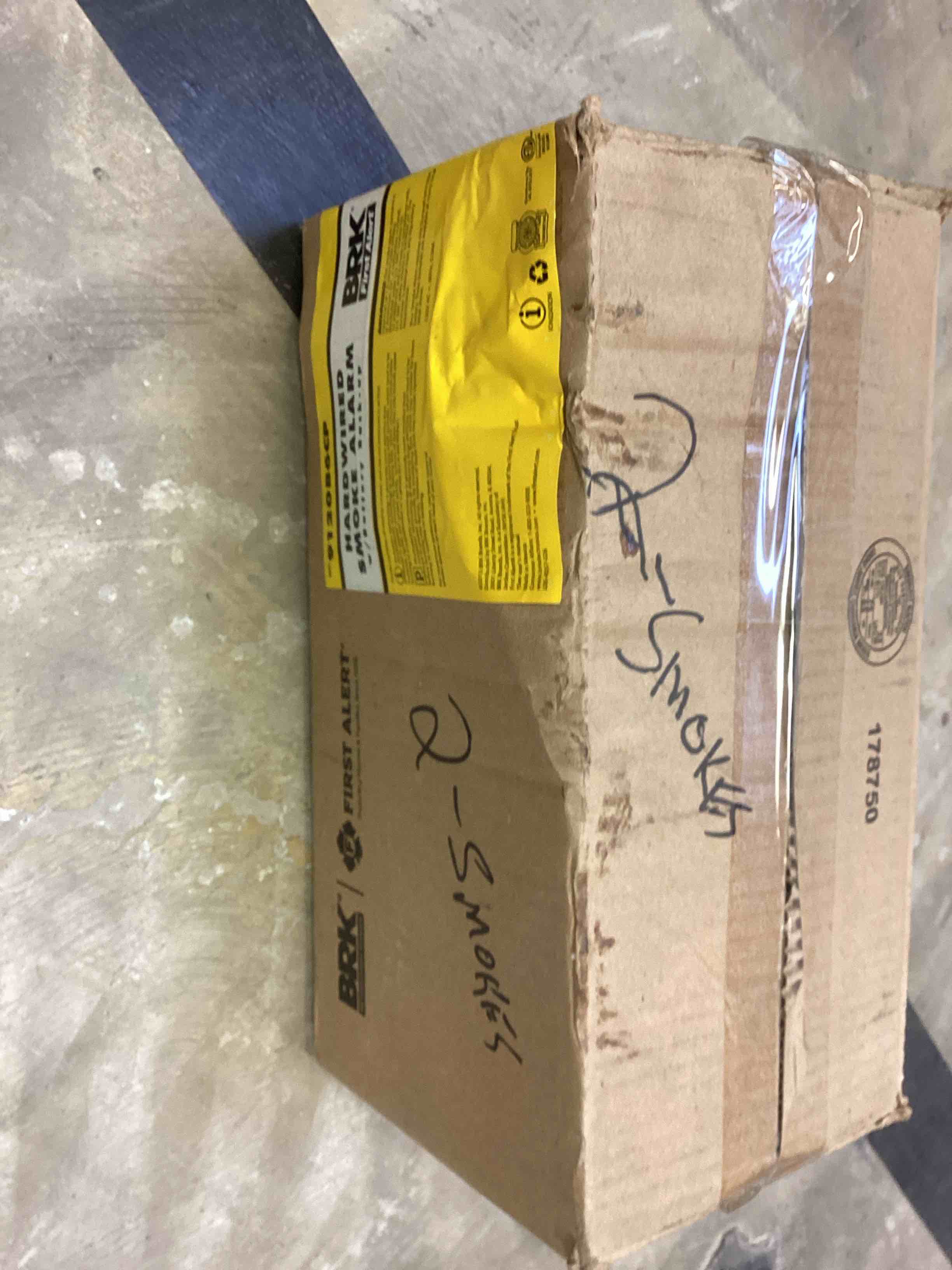 https://s3.amazonaws.com/lotting-images-prod/bidfta/PNK3363085_1759854755132.jpeg