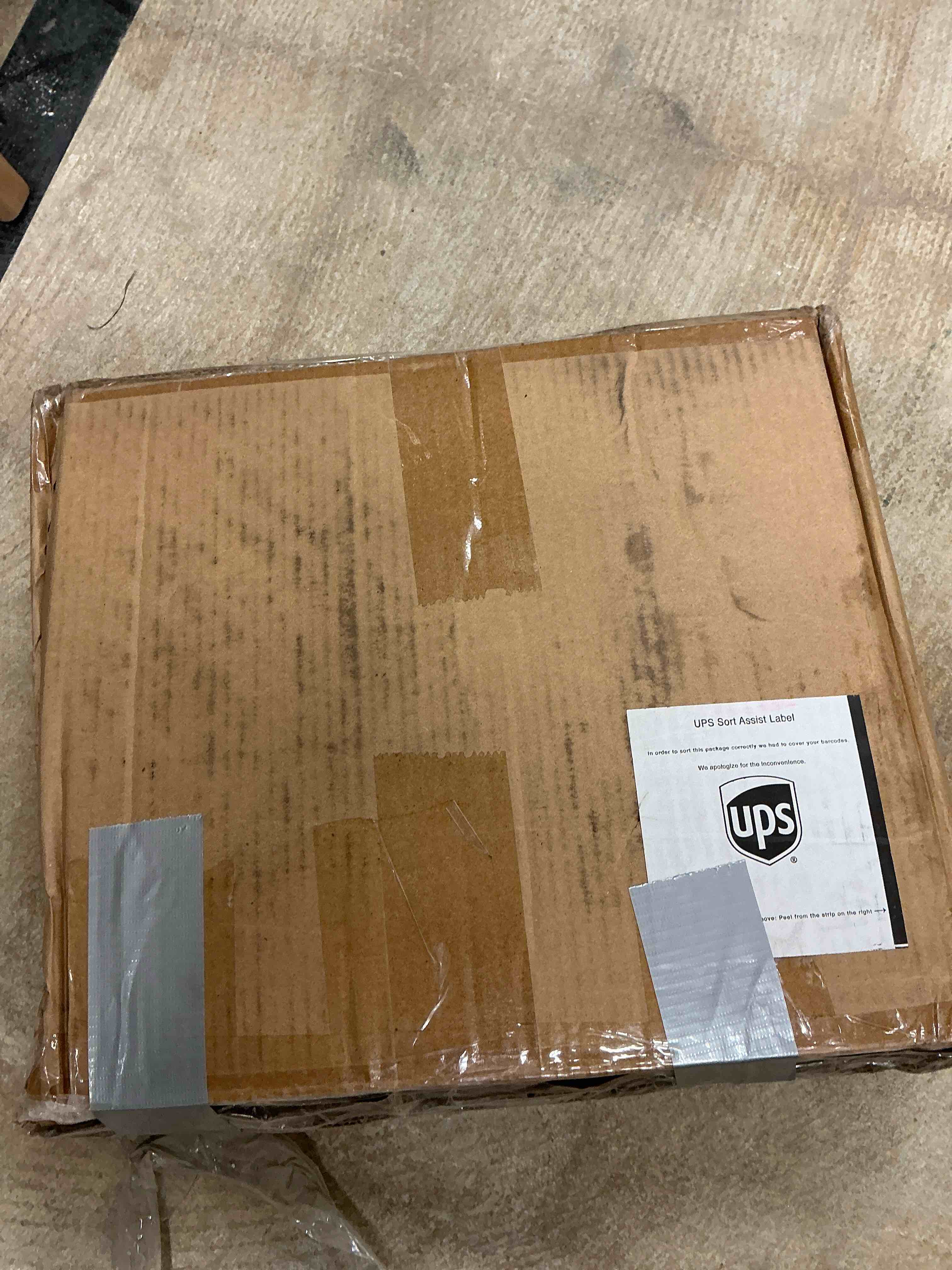 https://s3.amazonaws.com/lotting-images-prod/bidfta/PNK3363357_1760130072694.jpeg