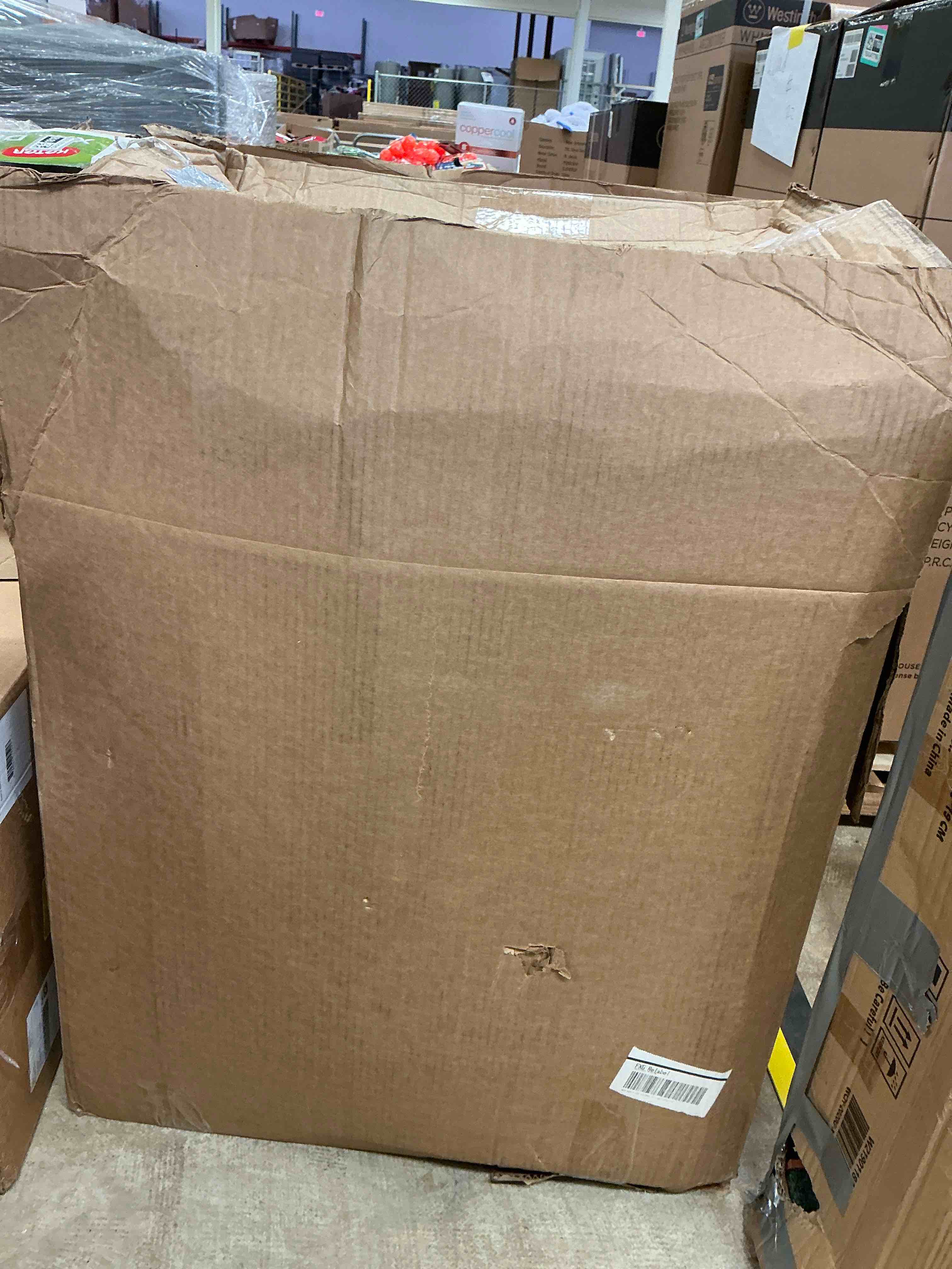 https://s3.amazonaws.com/lotting-images-prod/bidfta/PNK3363362_1760126127999.jpeg