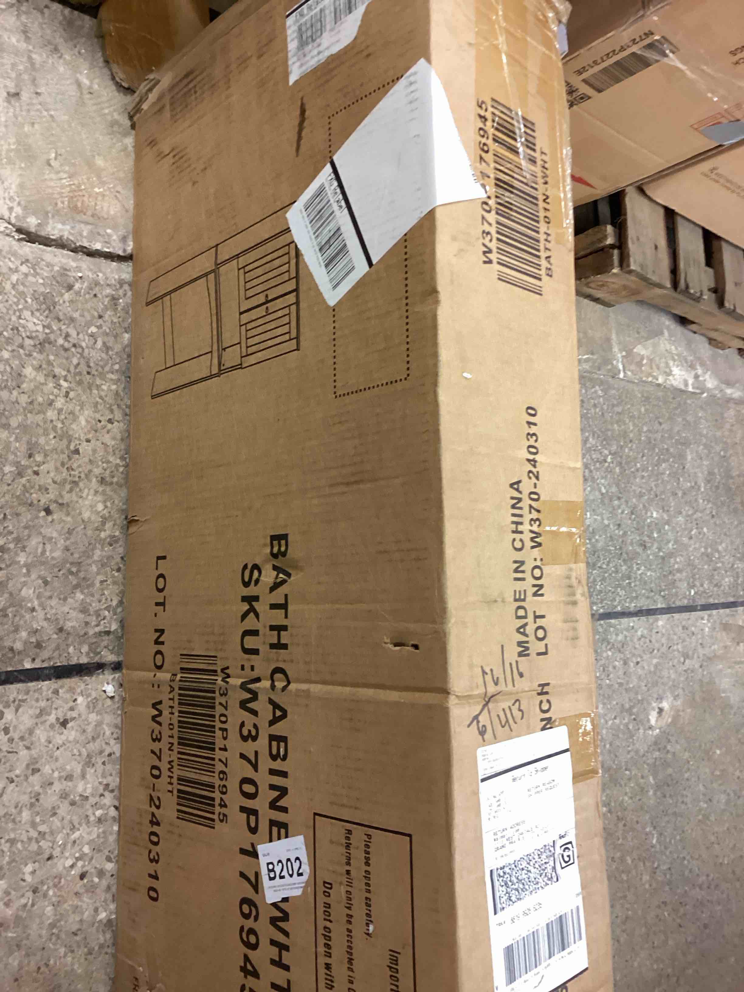 https://s3.amazonaws.com/lotting-images-prod/bidfta/PNK3363364_1760128097822.jpeg