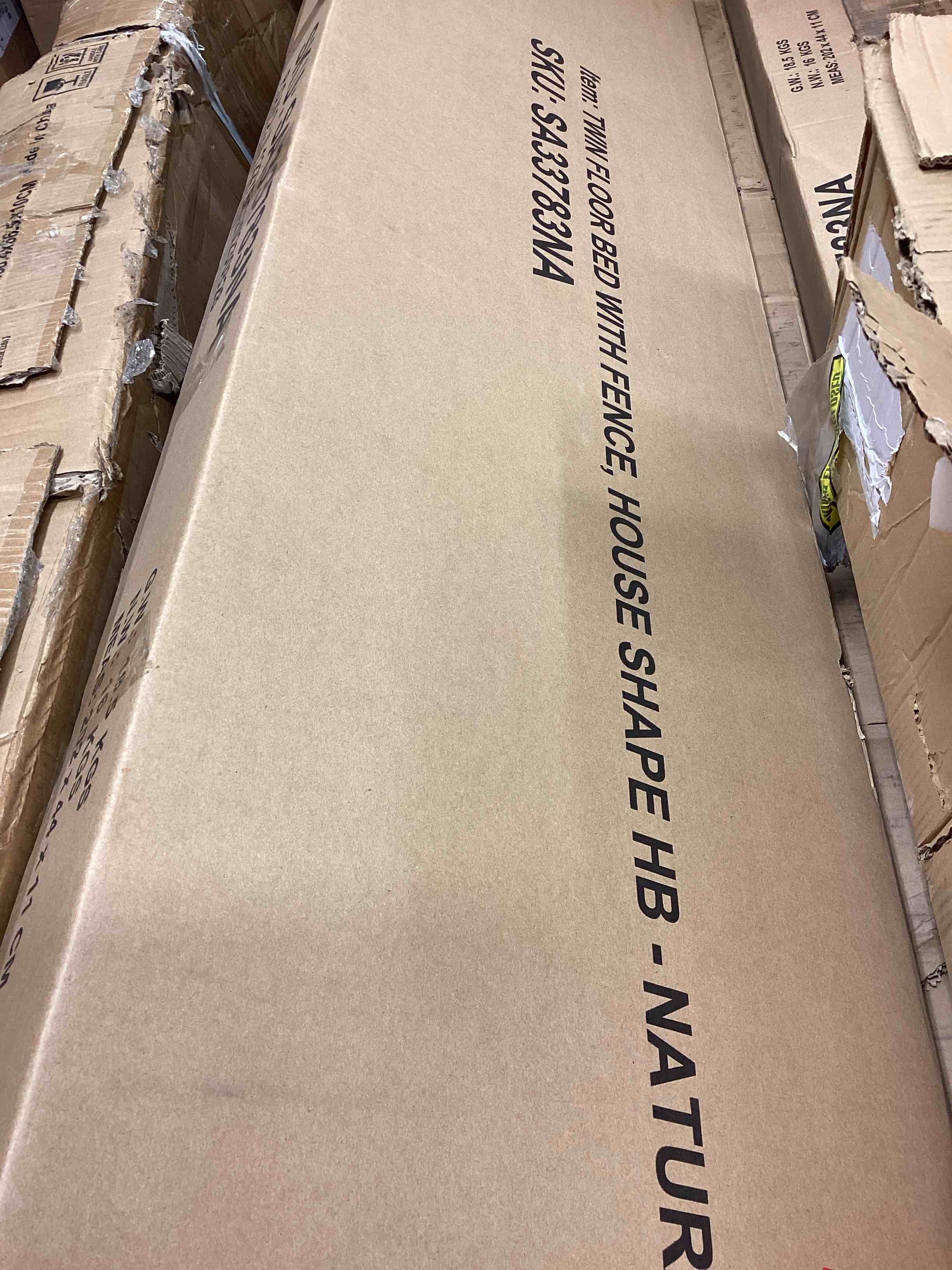 https://s3.amazonaws.com/lotting-images-prod/bidfta/PNK3363422_1760458726004.jpeg