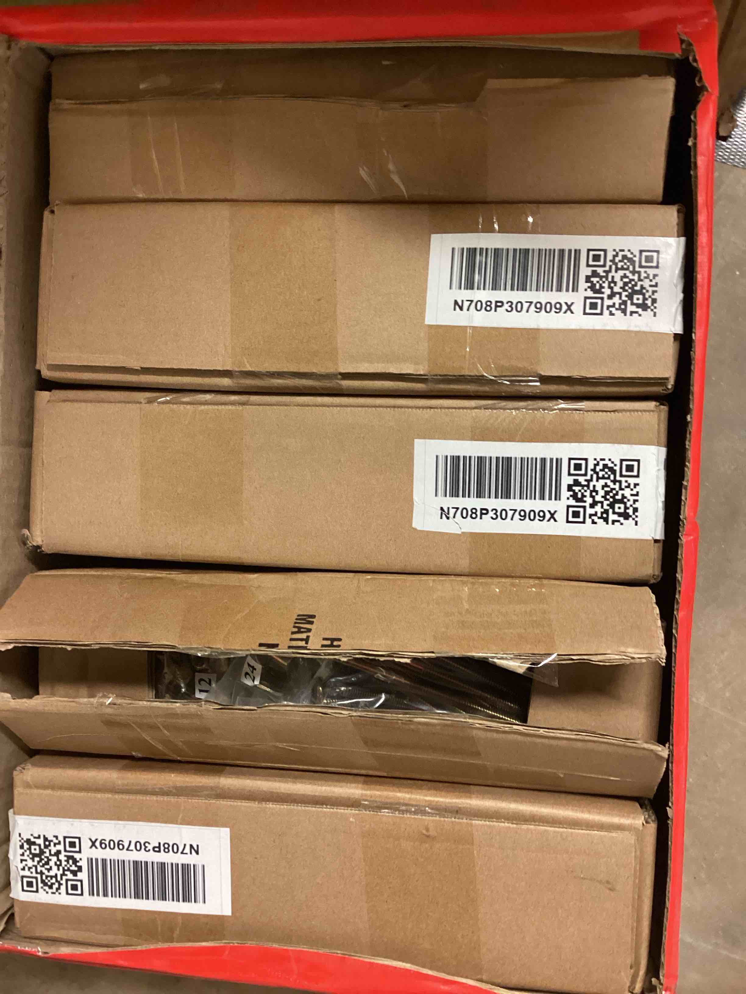 https://s3.amazonaws.com/lotting-images-prod/bidfta/PNK3363427_1760453484674.jpeg