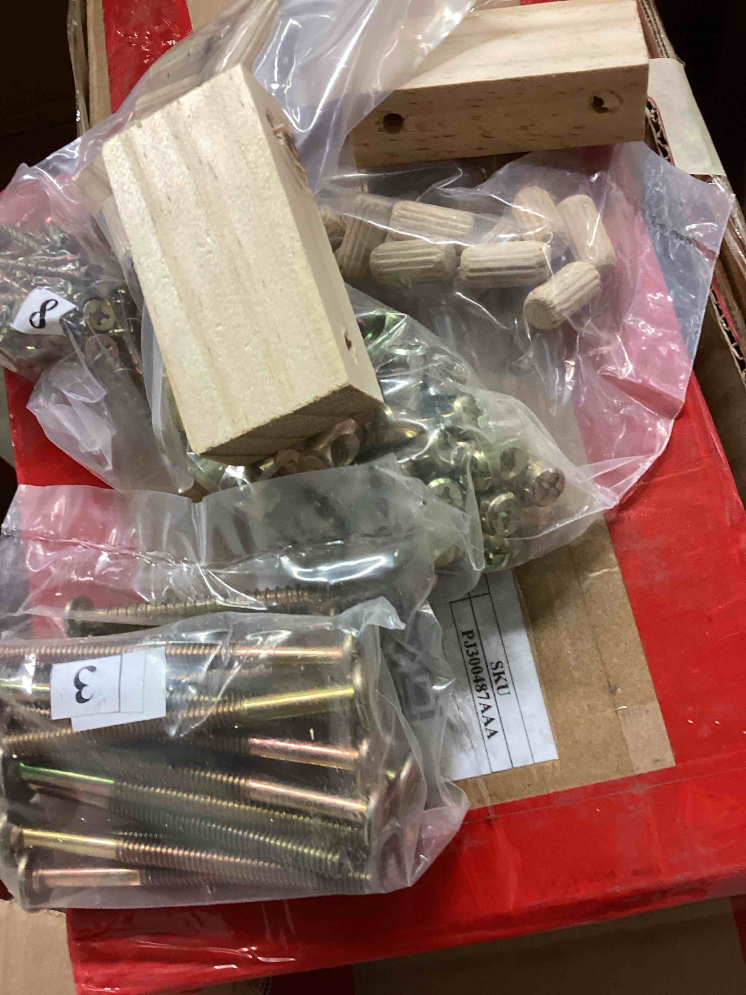Abssorted of screws and pieces of wood different sizes(10 packs)