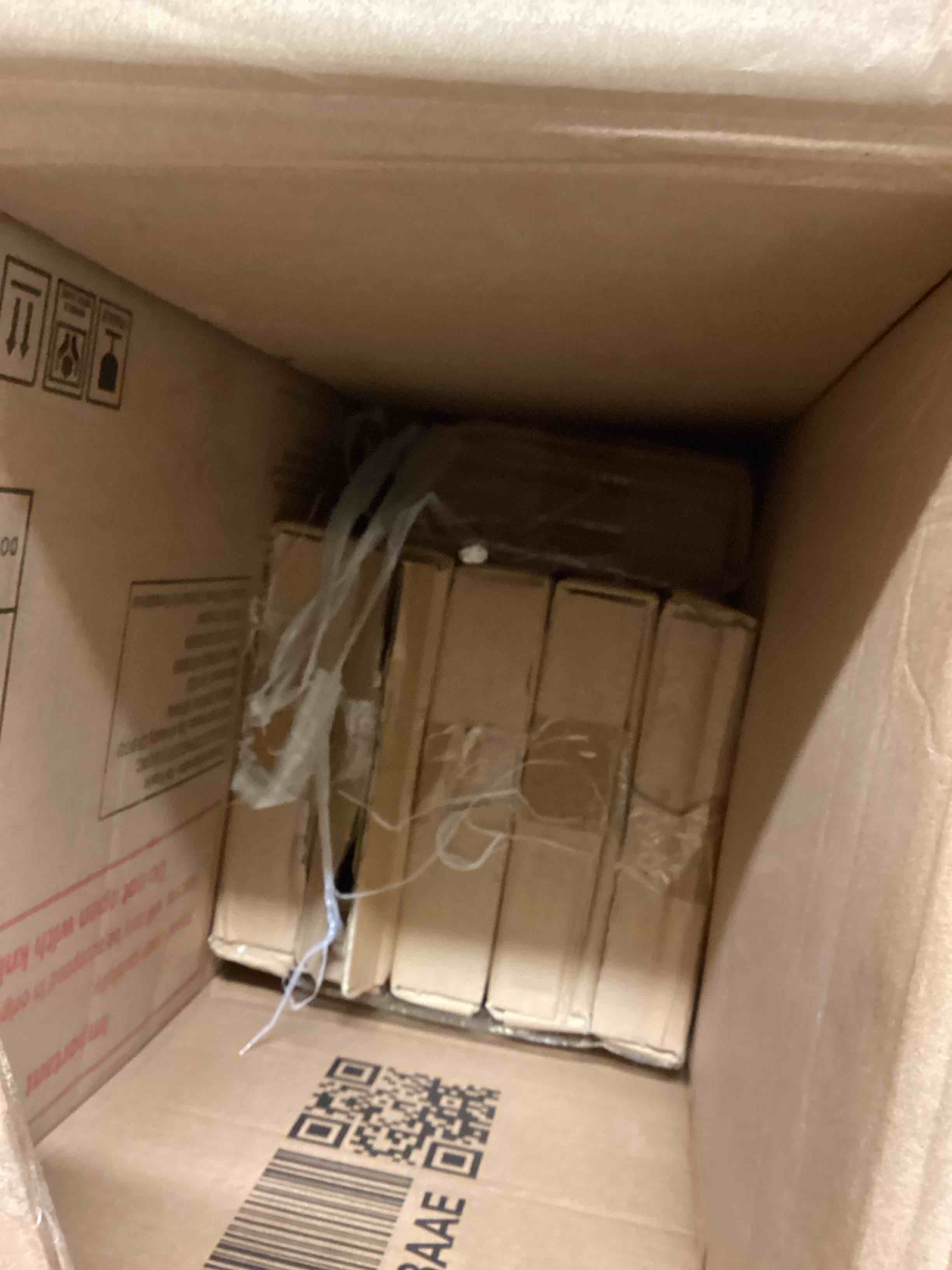 https://s3.amazonaws.com/lotting-images-prod/bidfta/PNK3363429_1760452840558.jpeg