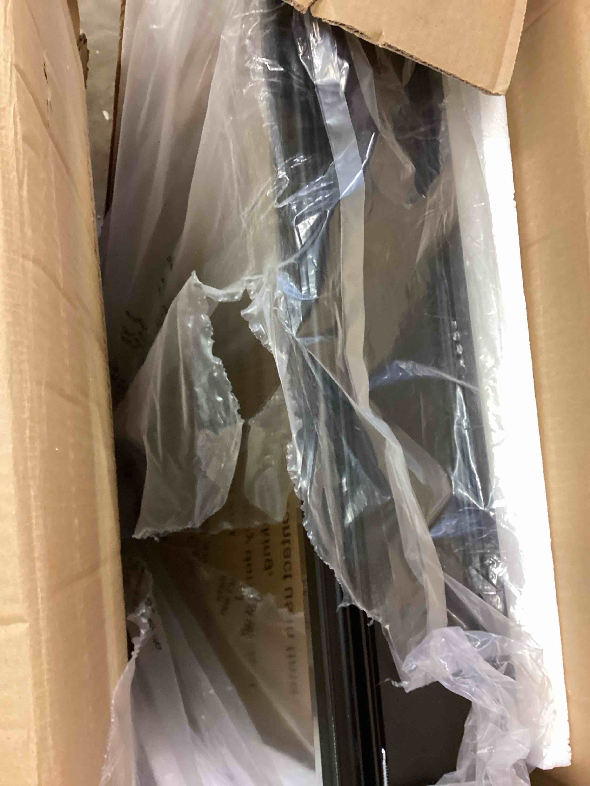 https://s3.amazonaws.com/lotting-images-prod/bidfta/PNK3363433_1760449626250.jpeg