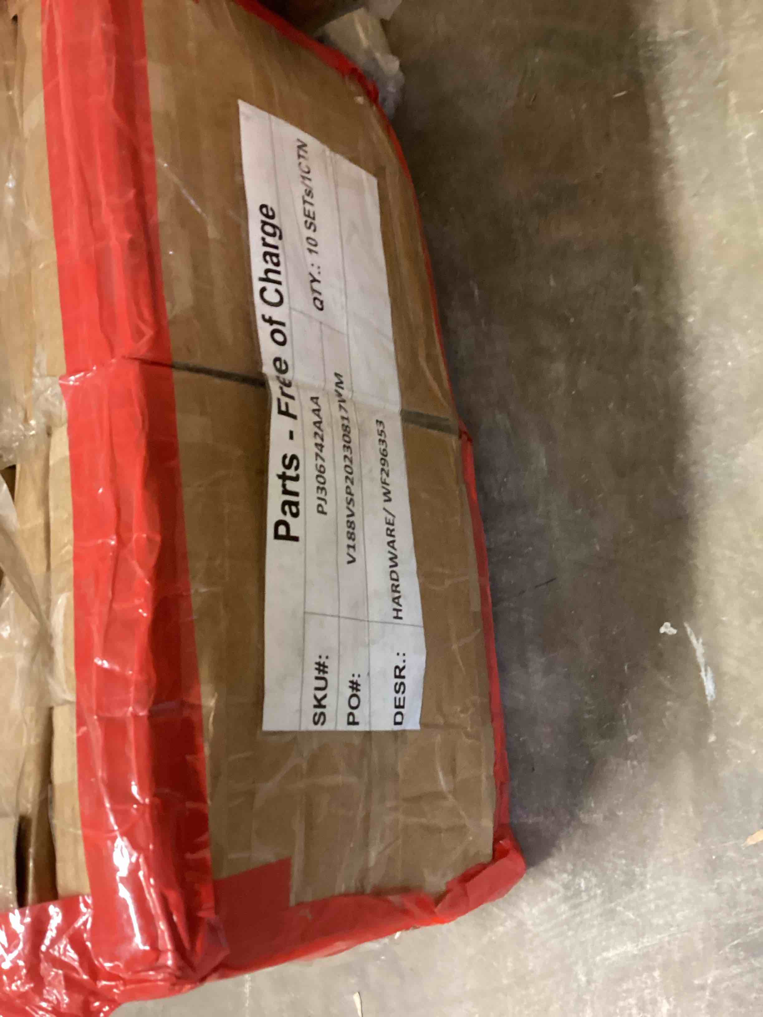 https://s3.amazonaws.com/lotting-images-prod/bidfta/PNK3363439_1760472973896.jpeg