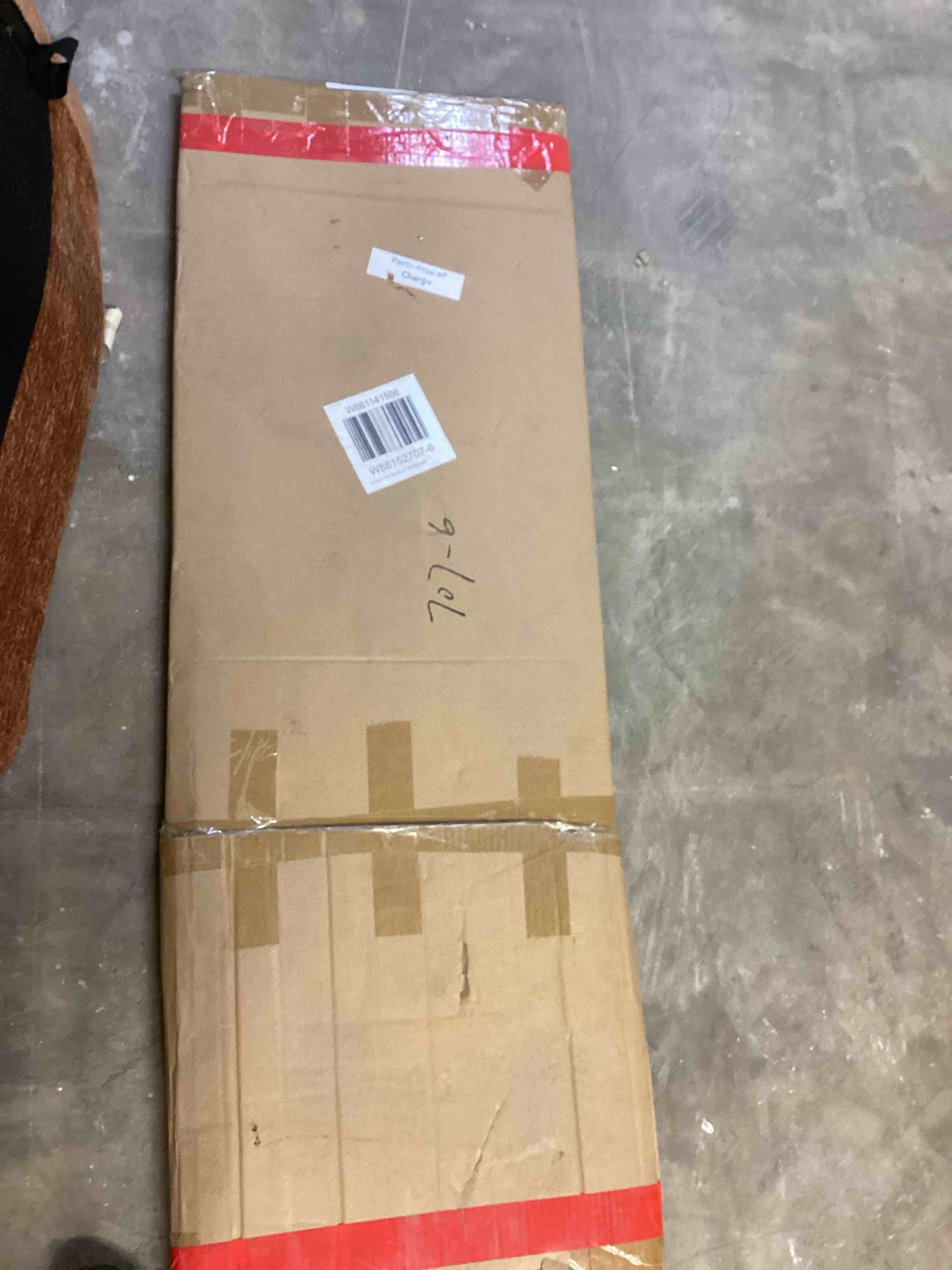 https://s3.amazonaws.com/lotting-images-prod/bidfta/PNK3363440_1760472824739.jpeg