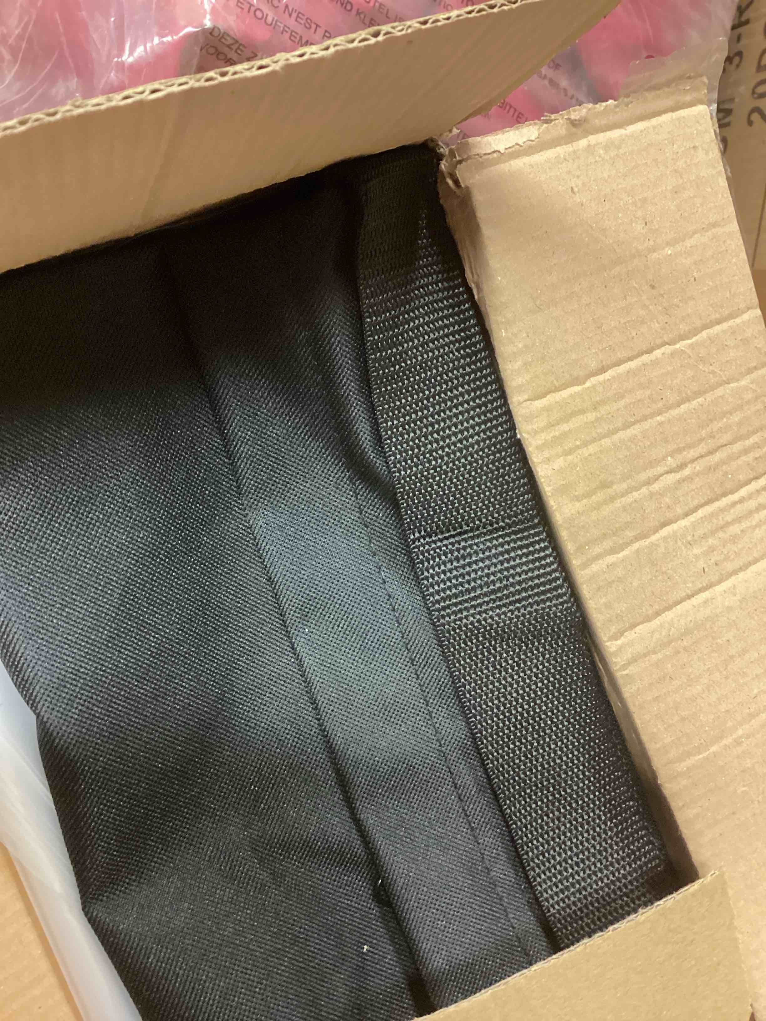 https://s3.amazonaws.com/lotting-images-prod/bidfta/PNK3363455_1760473722501.jpeg