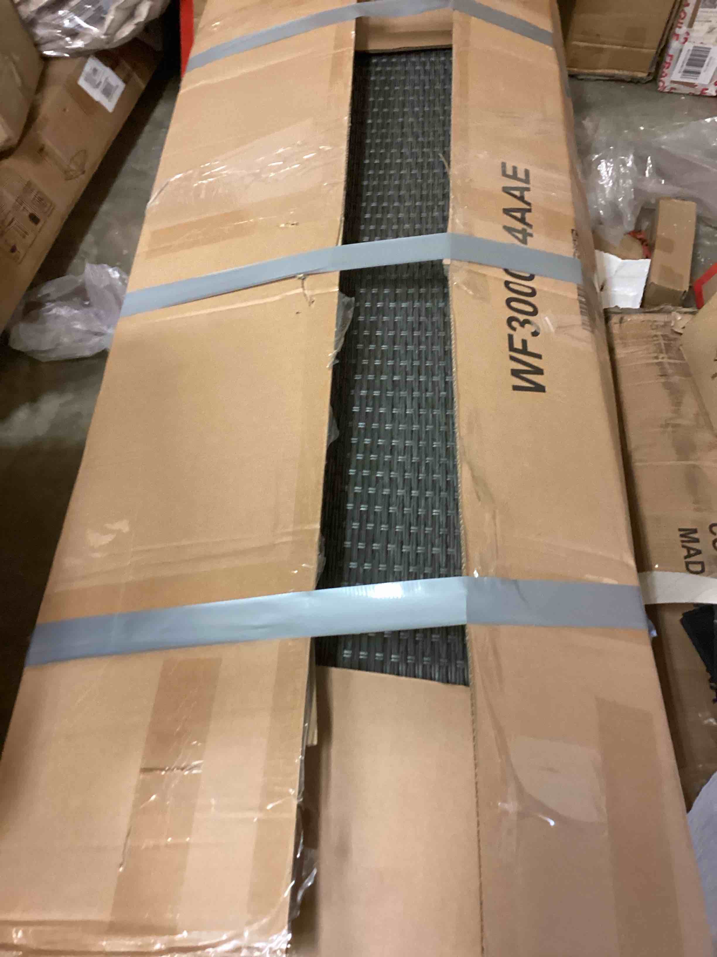 https://s3.amazonaws.com/lotting-images-prod/bidfta/PNK3363462_1760477817033.jpeg