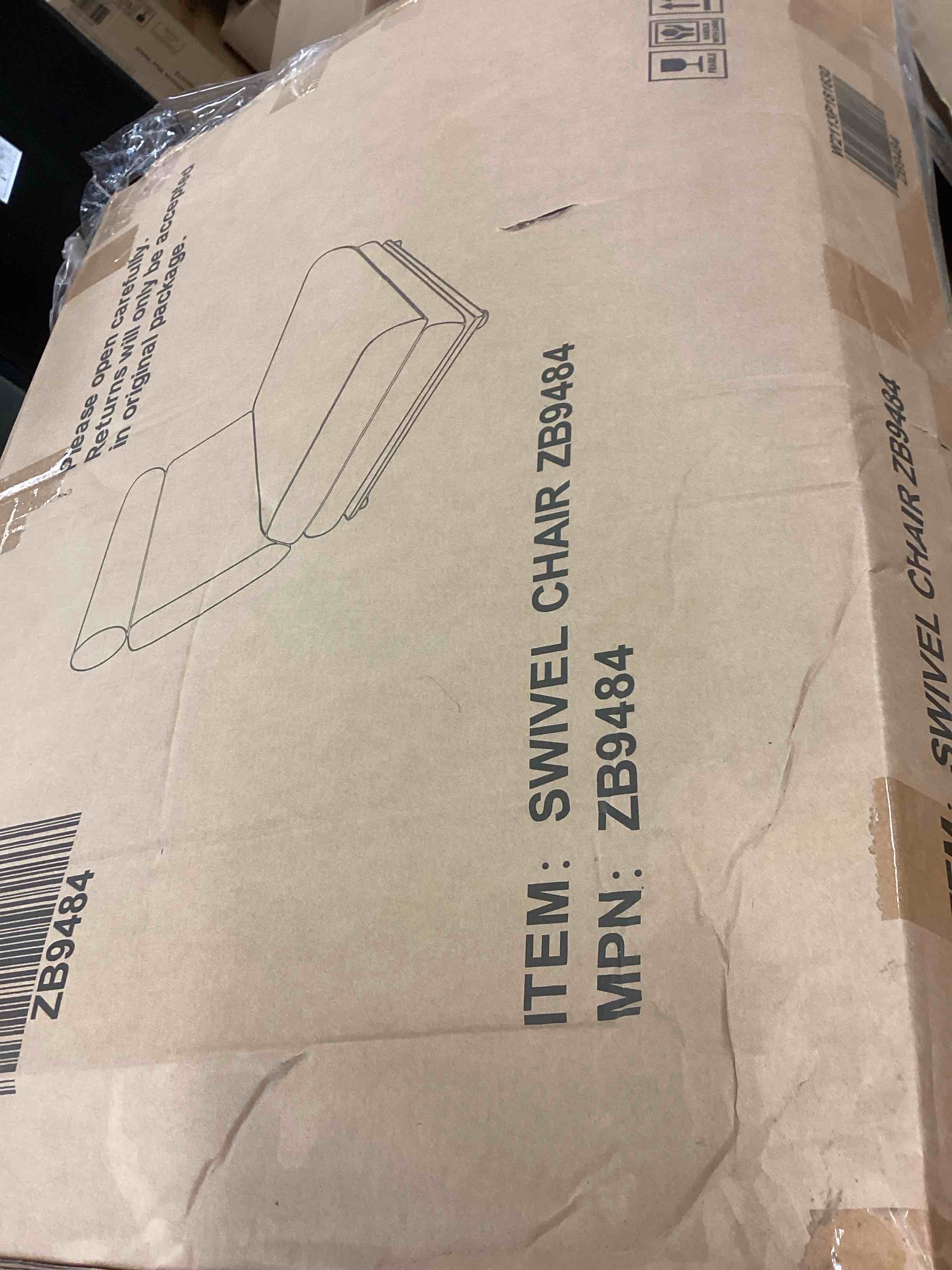 https://s3.amazonaws.com/lotting-images-prod/bidfta/PNK3363632_1760732407474.jpeg