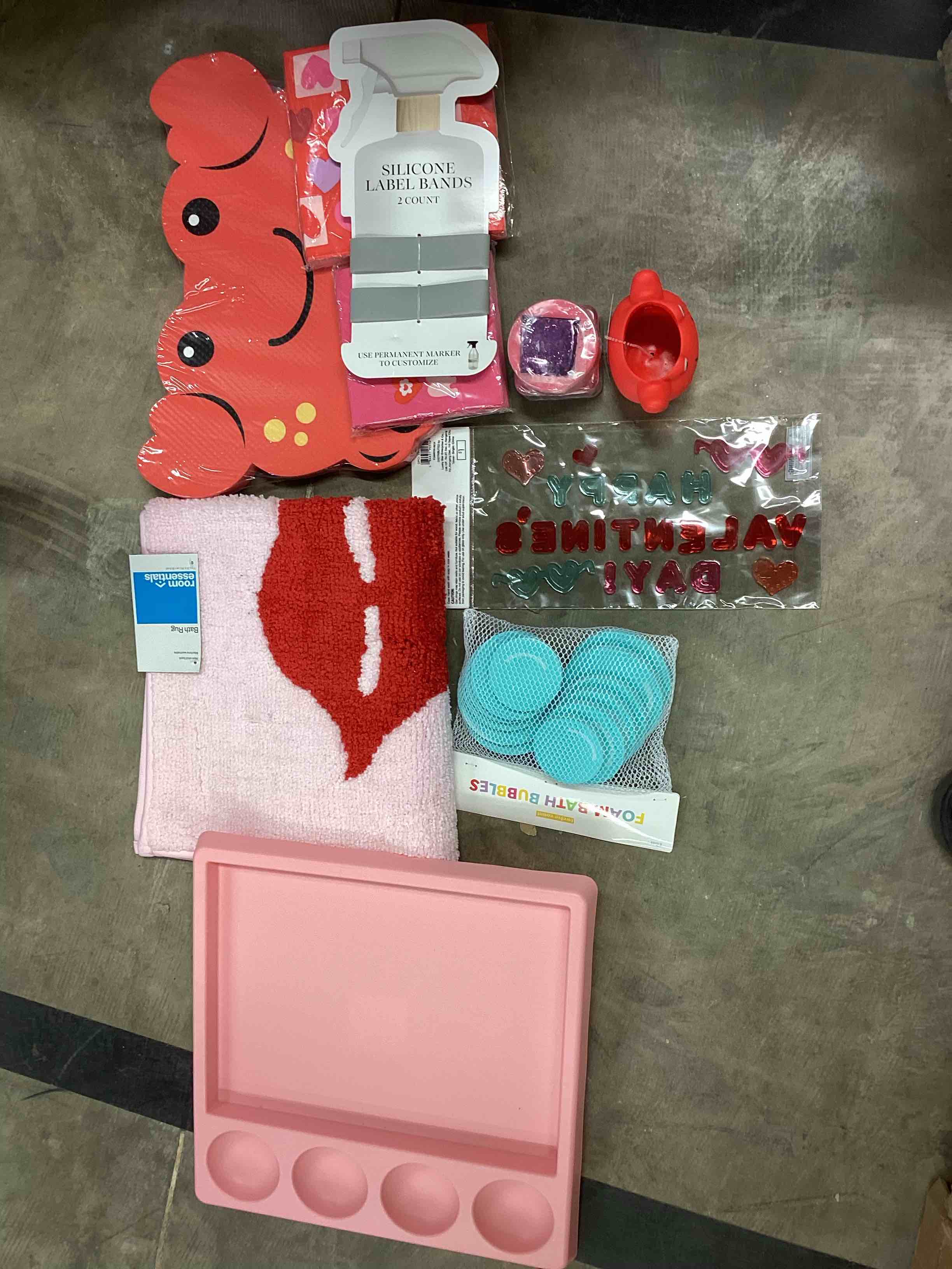 Assorted of Valentine's items (10 items)