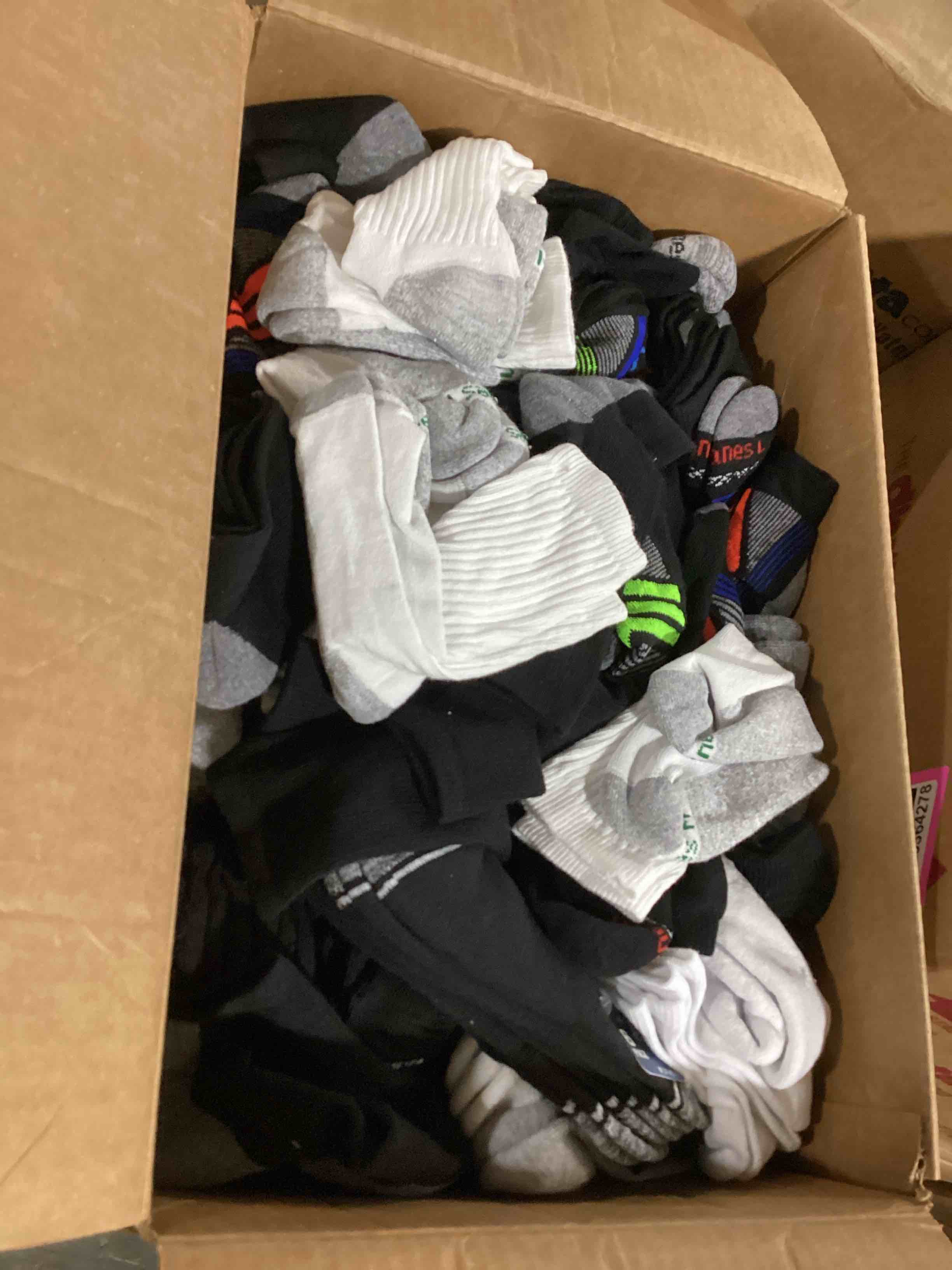box lot of miscellaneous items 