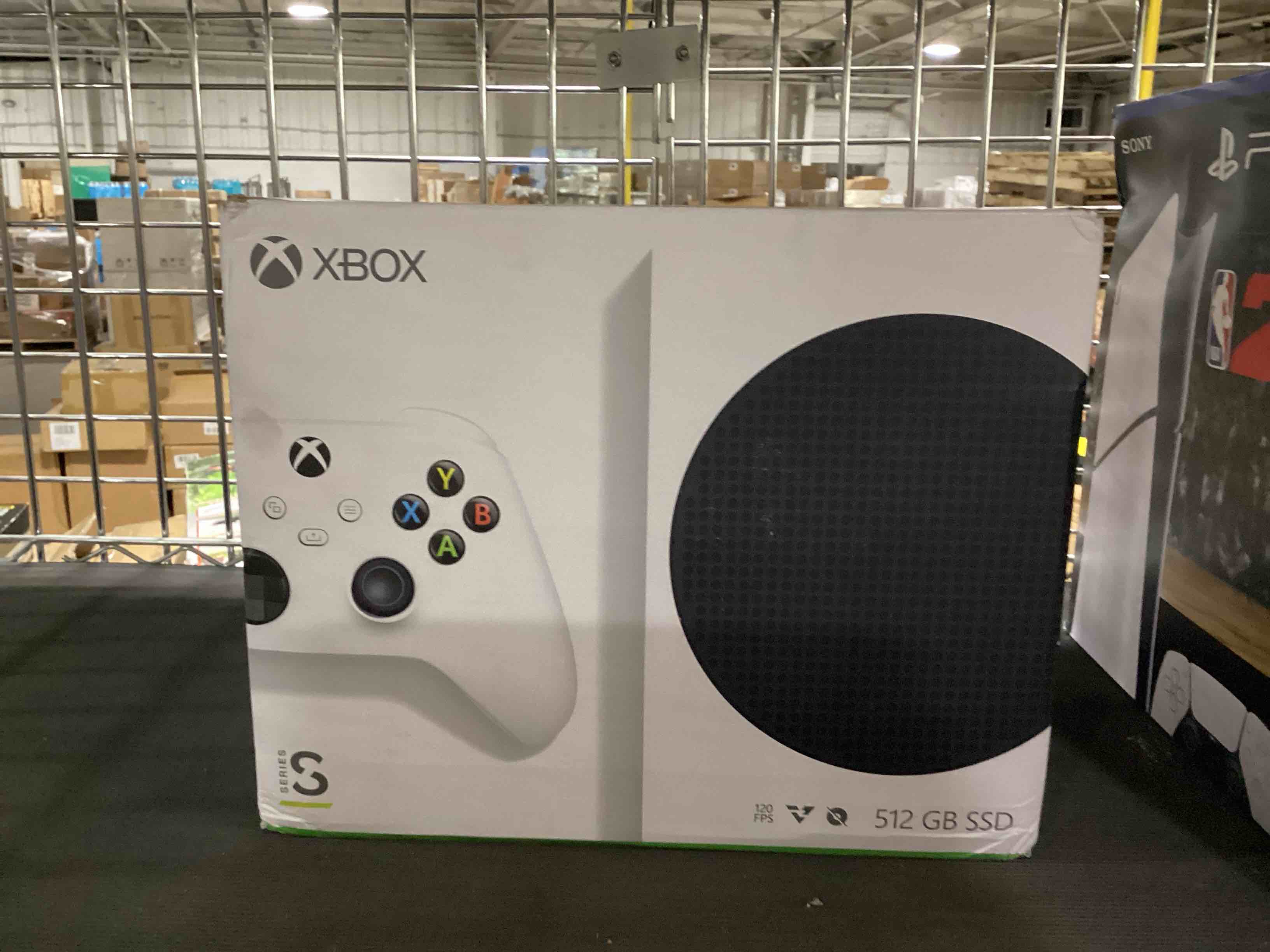 https://s3.amazonaws.com/lotting-images-prod/bidfta/PNK3364895_1757778675279.jpeg
