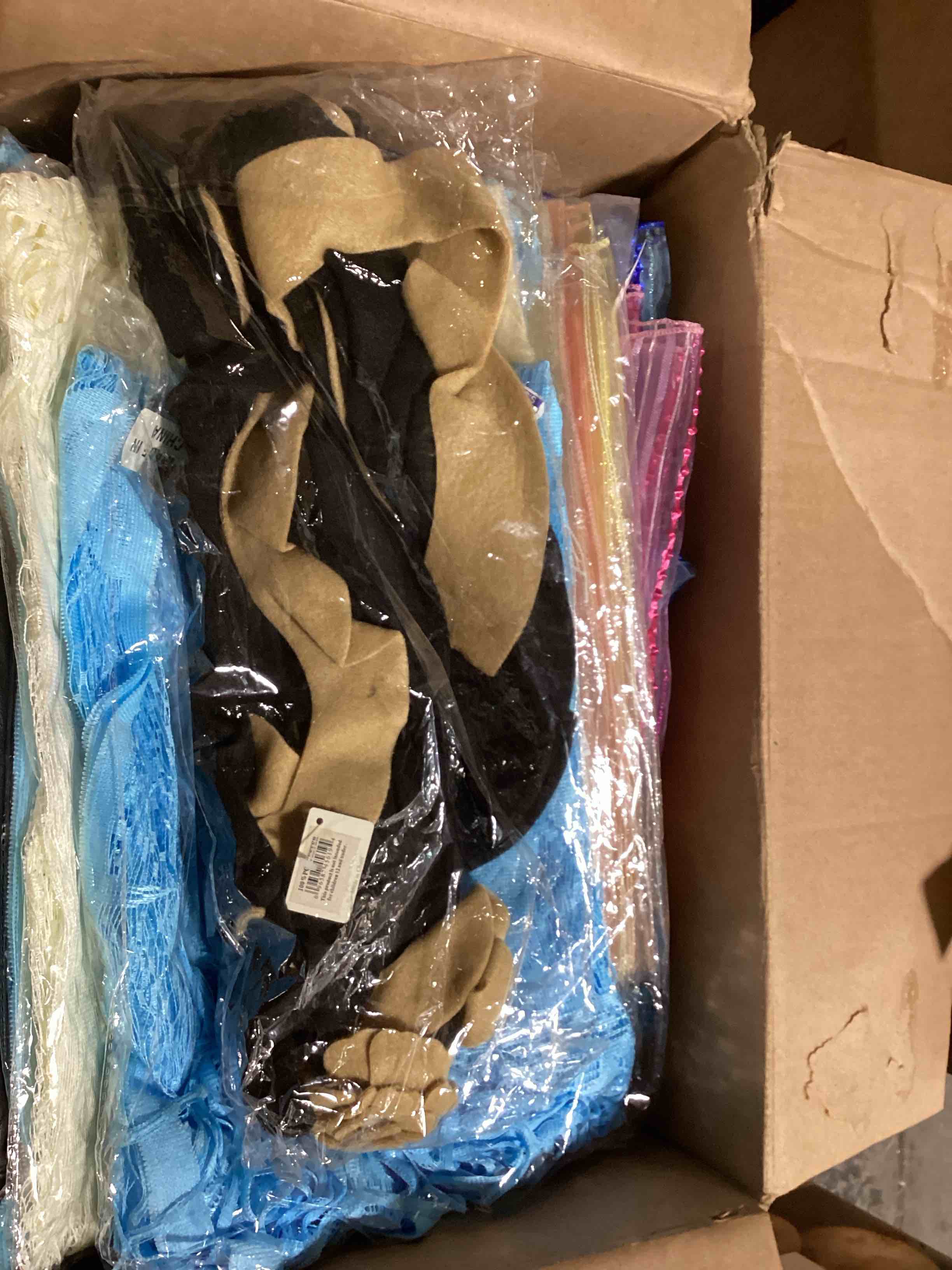 box lot of miscellaneous items 