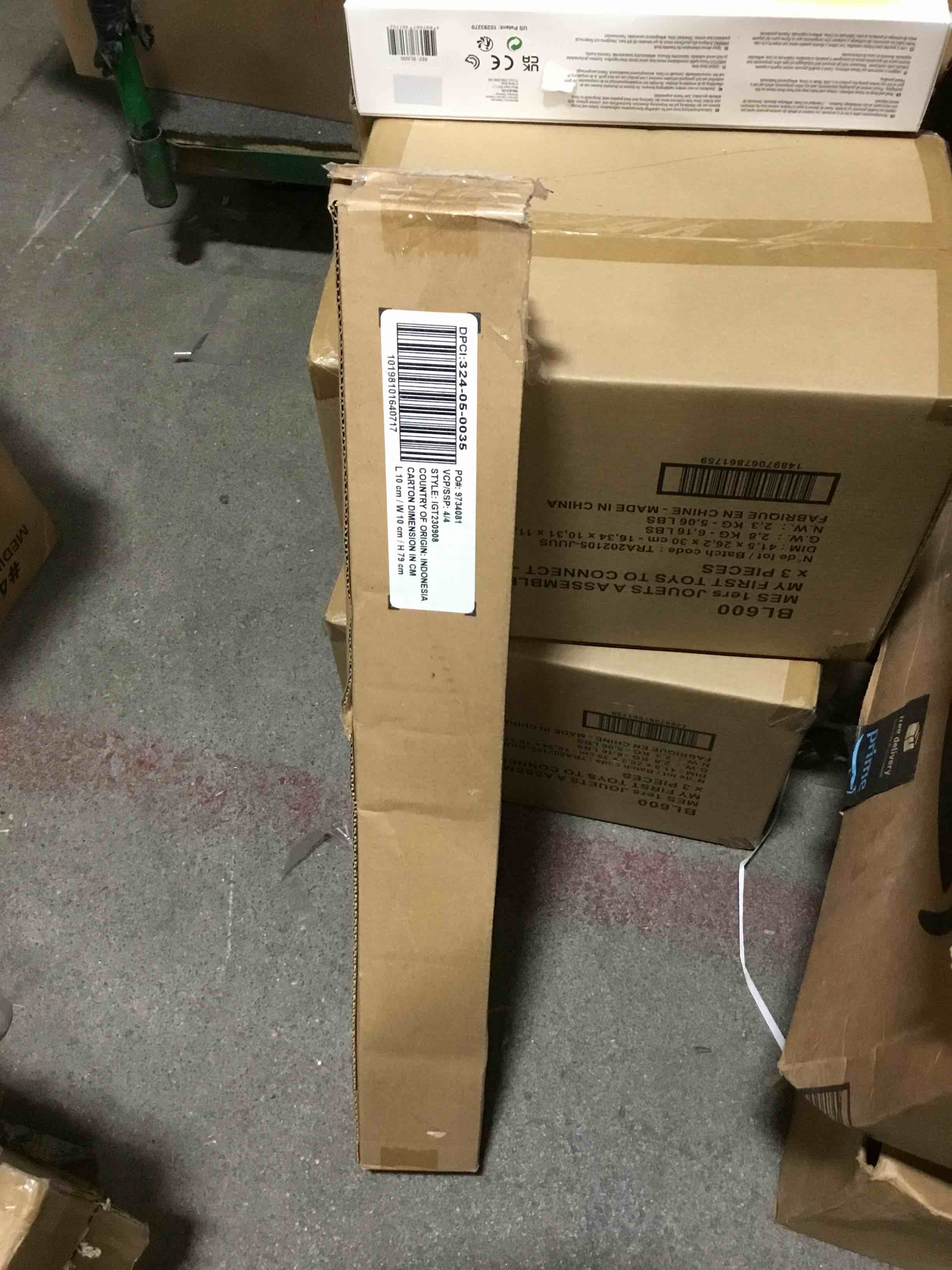 https://s3.amazonaws.com/lotting-images-prod/bidfta/PNK3366371_1758204044239.jpeg