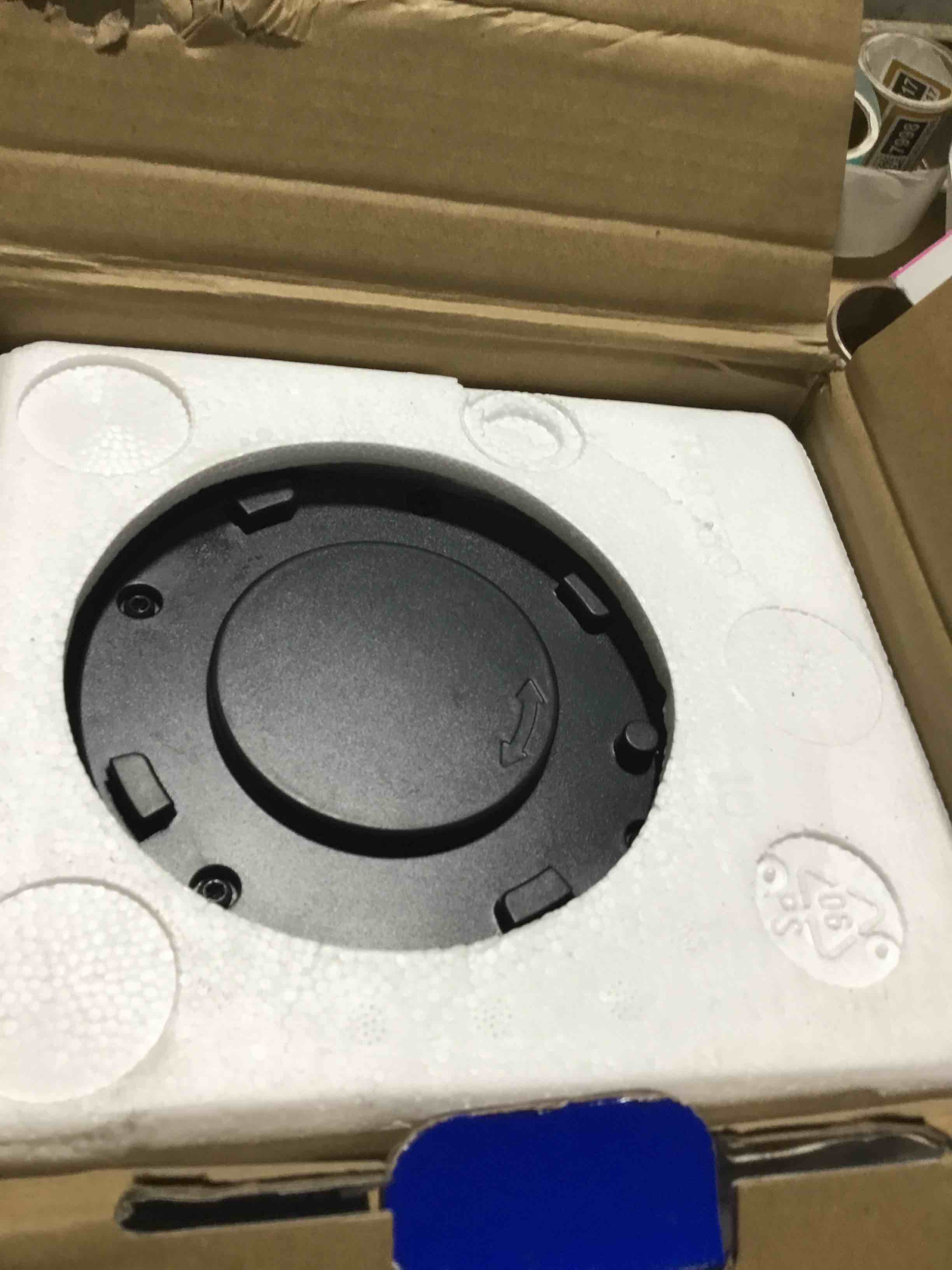https://s3.amazonaws.com/lotting-images-prod/bidfta/PNK3366997_1758648687450.jpeg