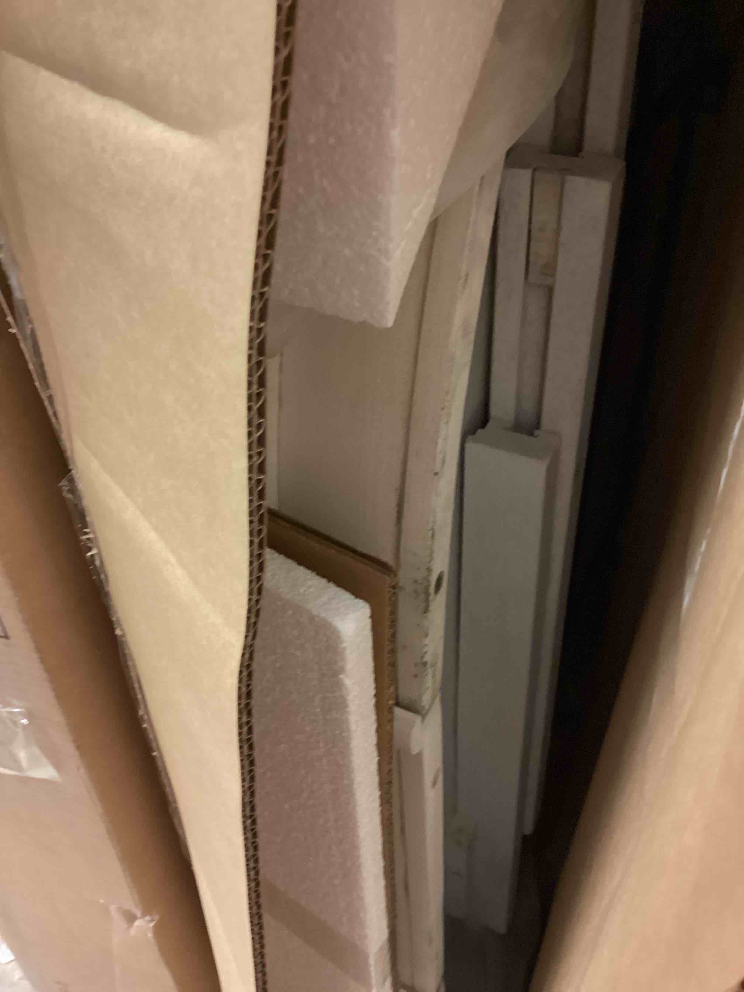 https://s3.amazonaws.com/lotting-images-prod/bidfta/PNK3373232_1760367657362.jpeg