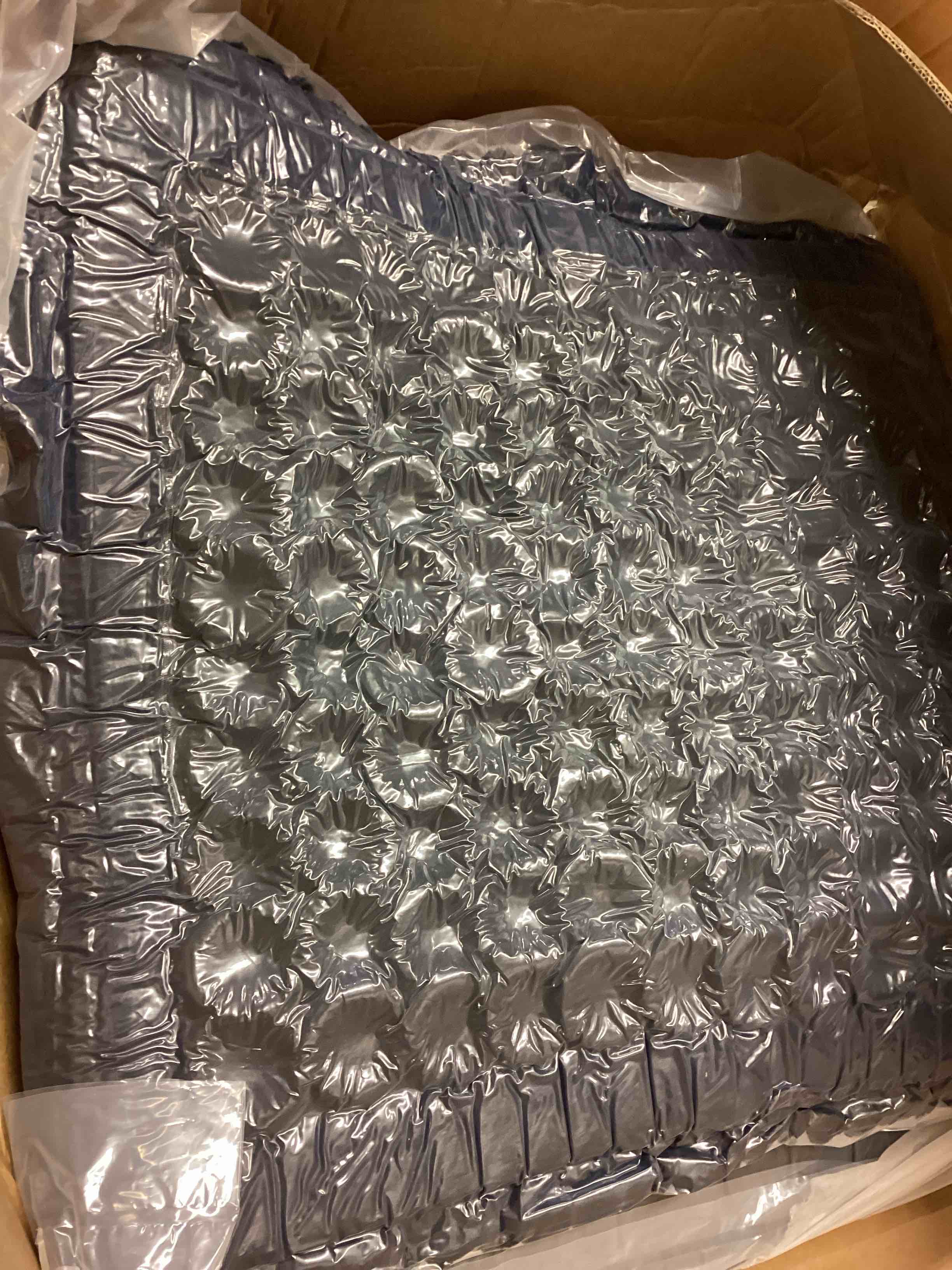 https://s3.amazonaws.com/lotting-images-prod/bidfta/PNK3373248_1760371076488.jpeg