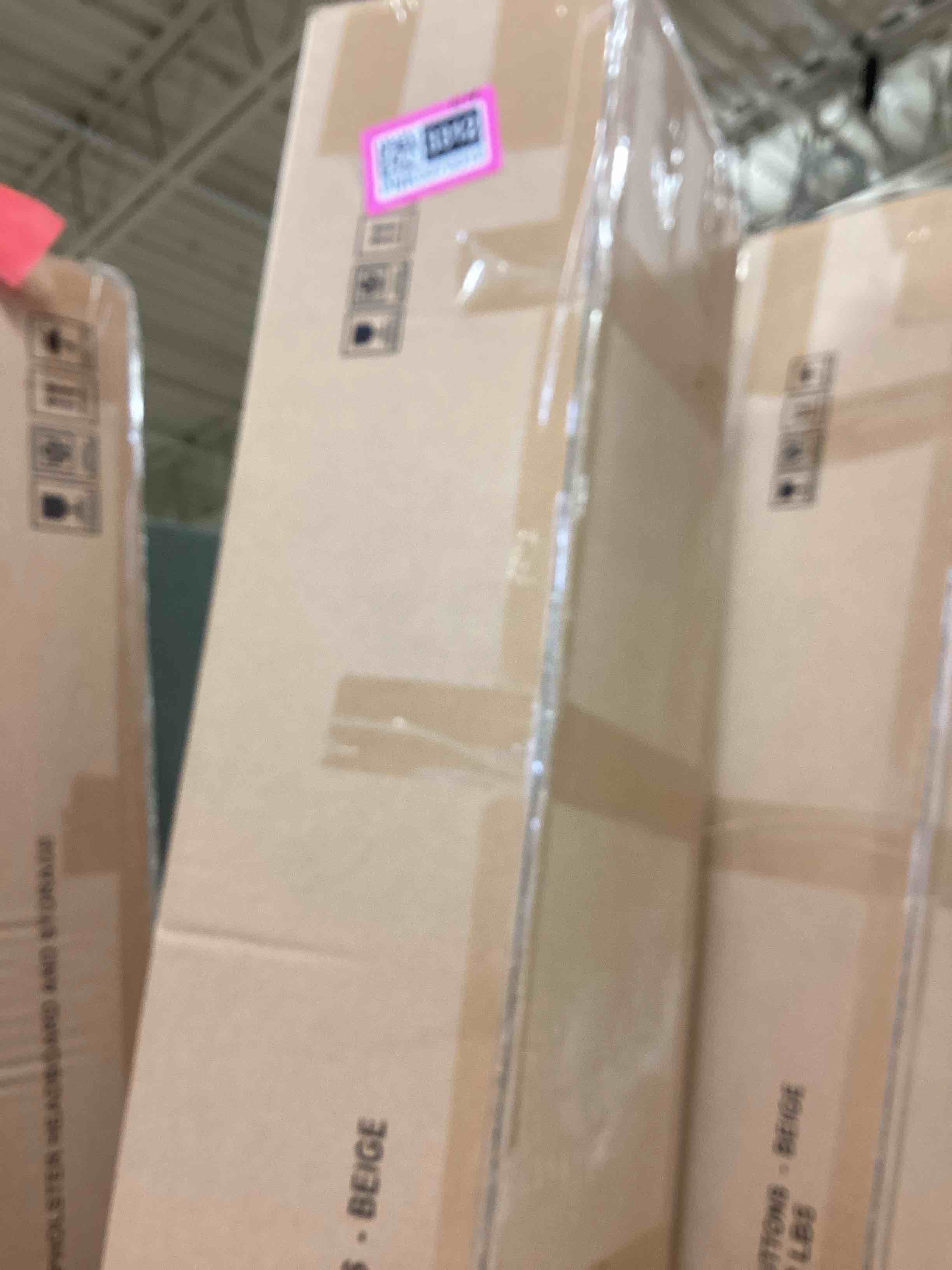 https://s3.amazonaws.com/lotting-images-prod/bidfta/PNK3373312_1760973852522.jpeg