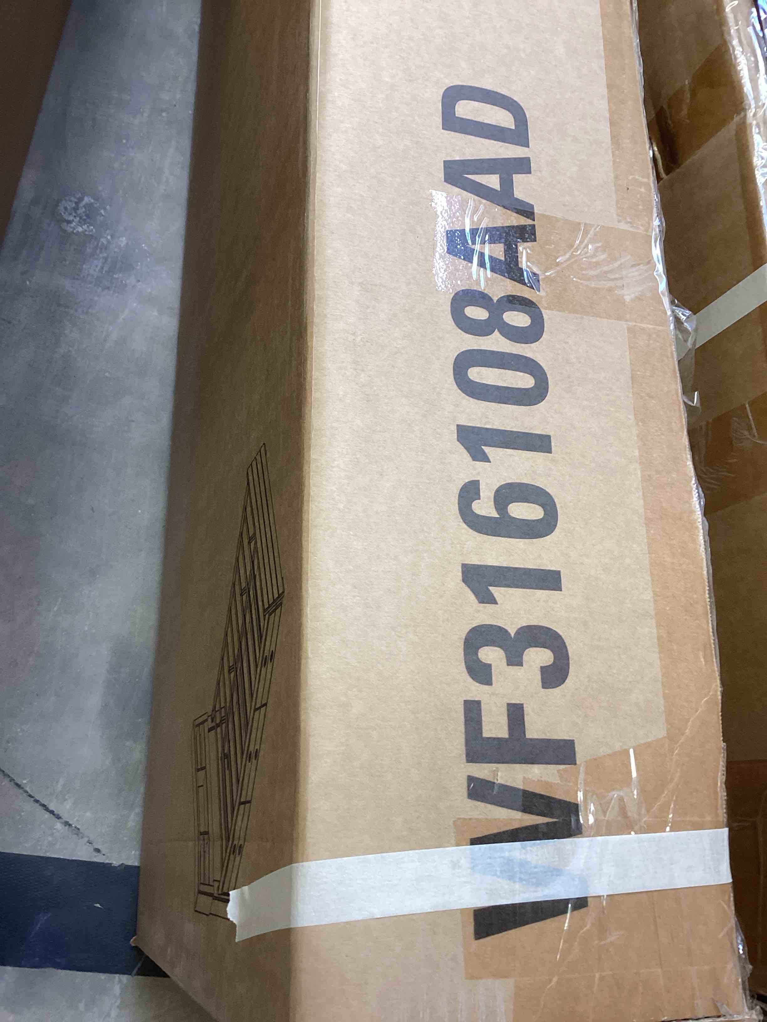 https://s3.amazonaws.com/lotting-images-prod/bidfta/PNK3373347_1760987461112.jpeg