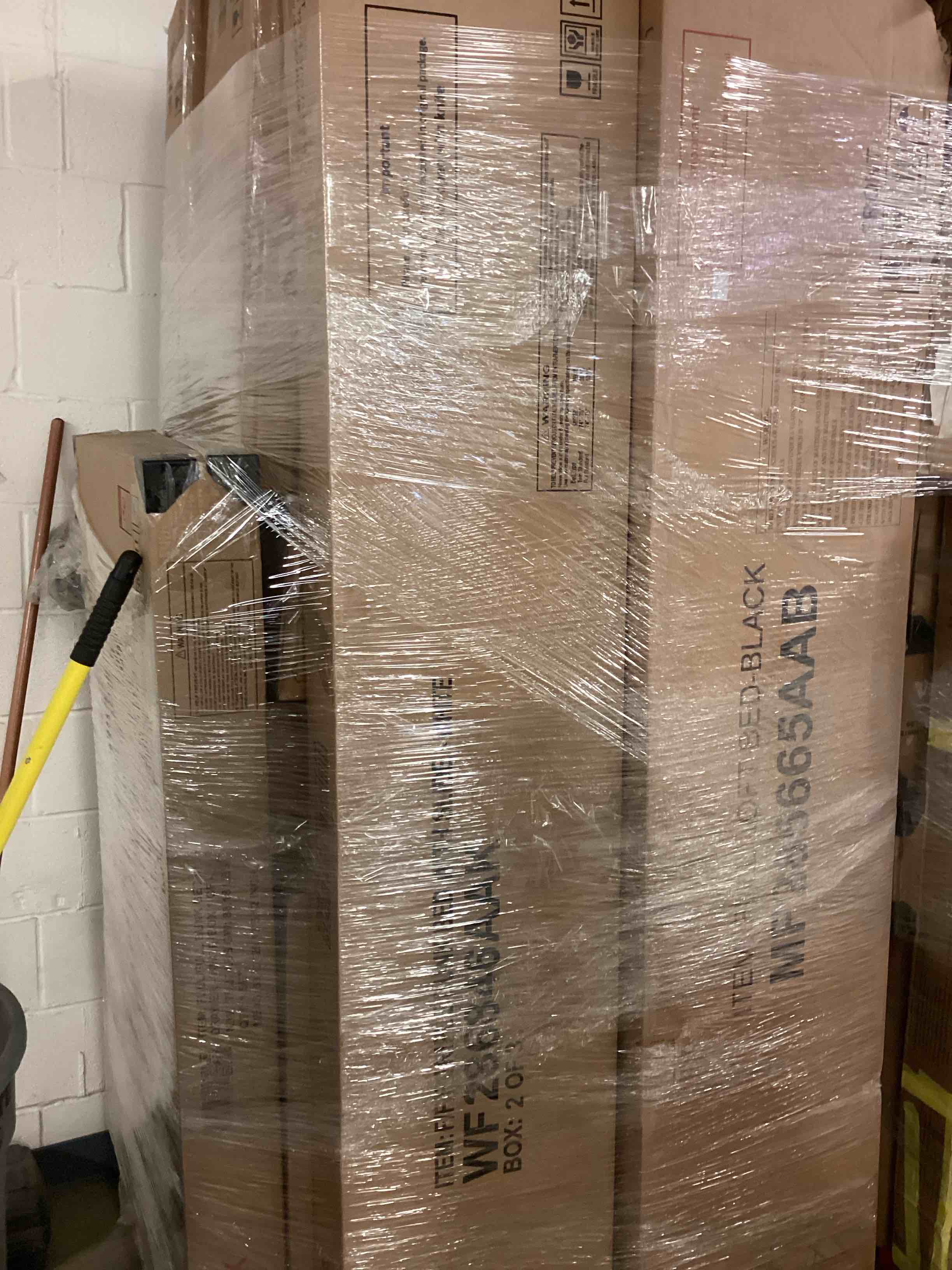 Palet lot Assorted furniture