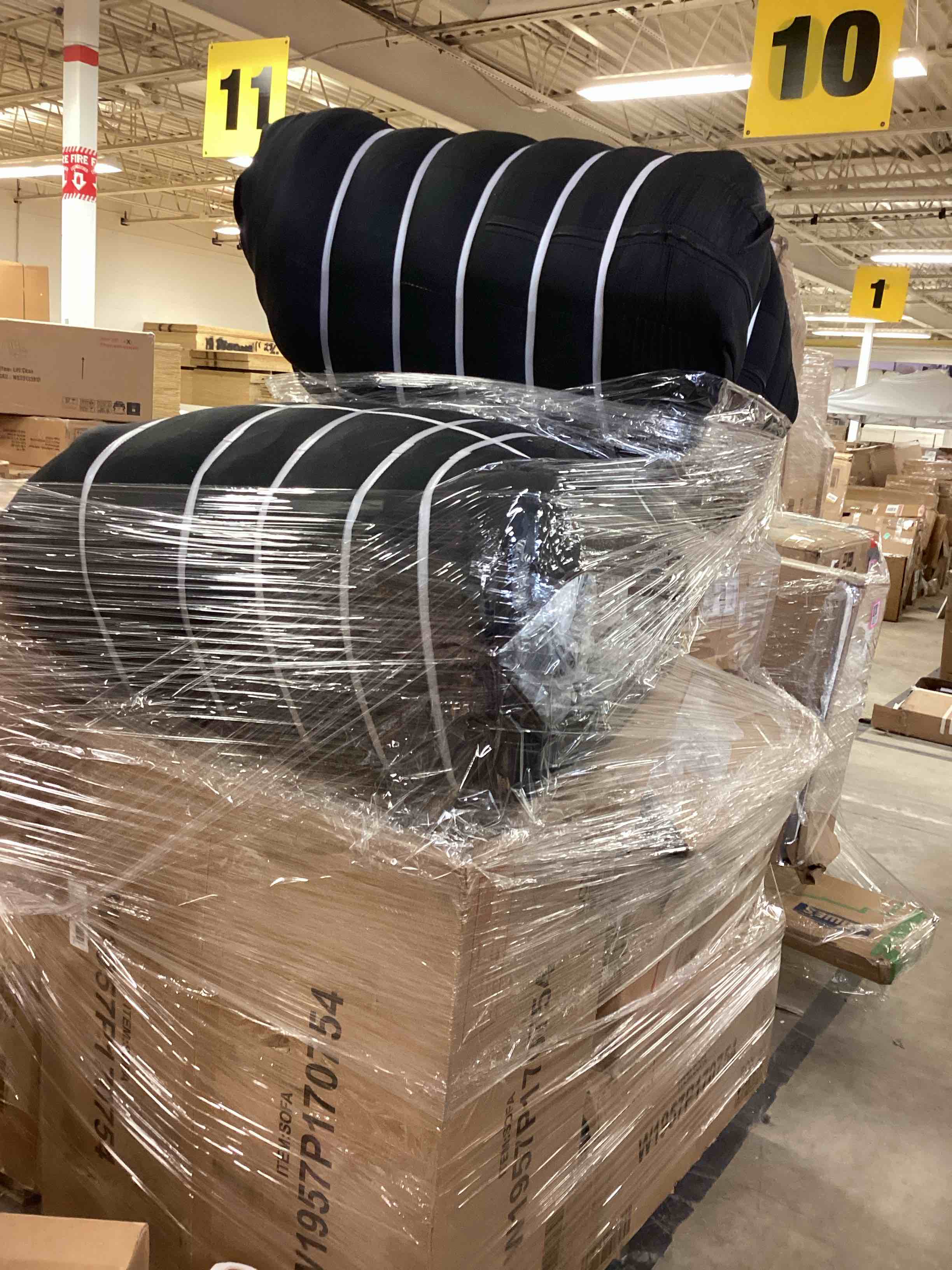 Palet lot Assorted furniture