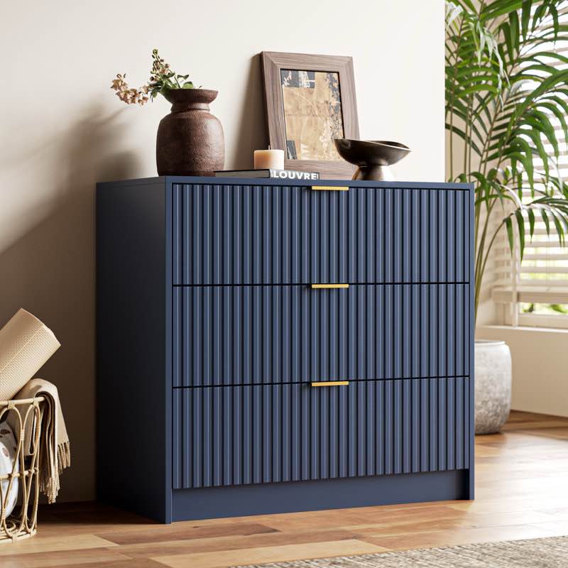 3 drawer dresser 31.5W