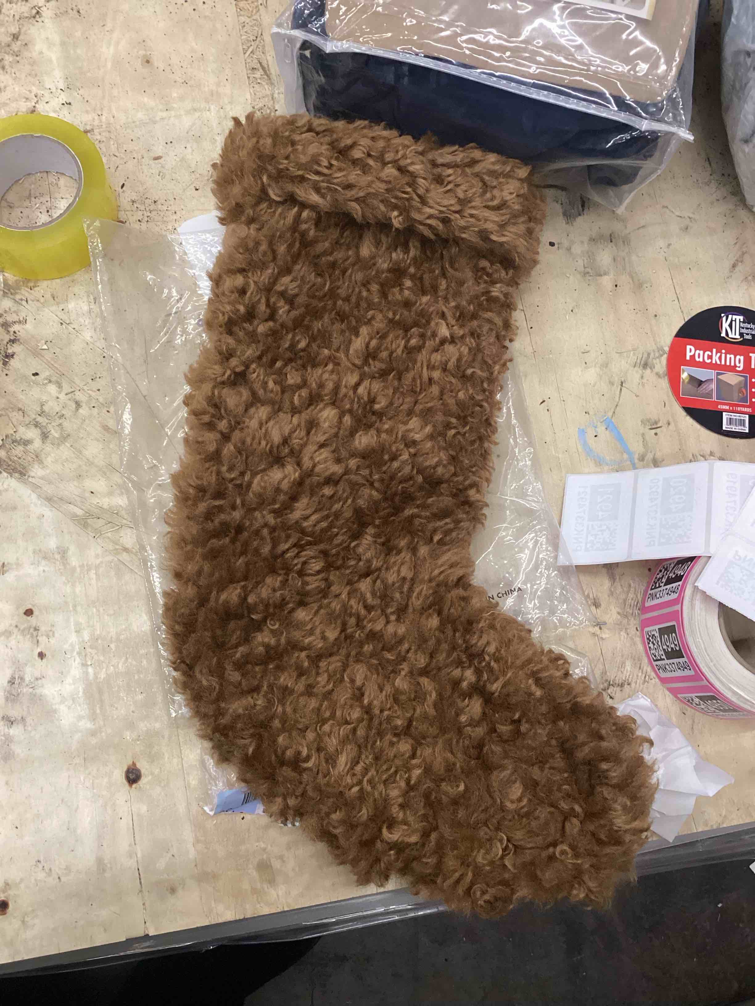 Assortment of 2 bath mats, Christmas boot, cushion for decoration.