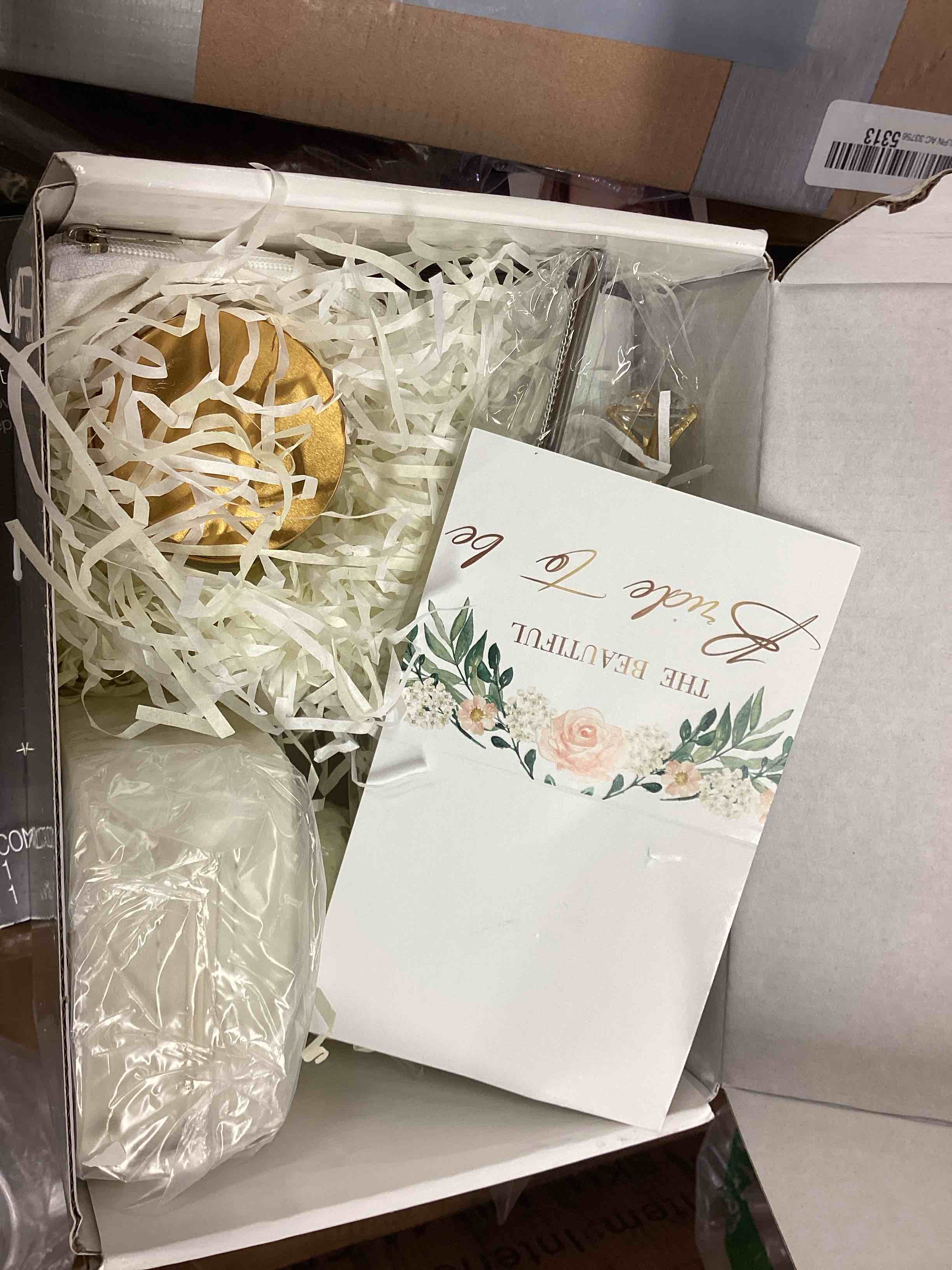 bridal shower gift box for Bridet