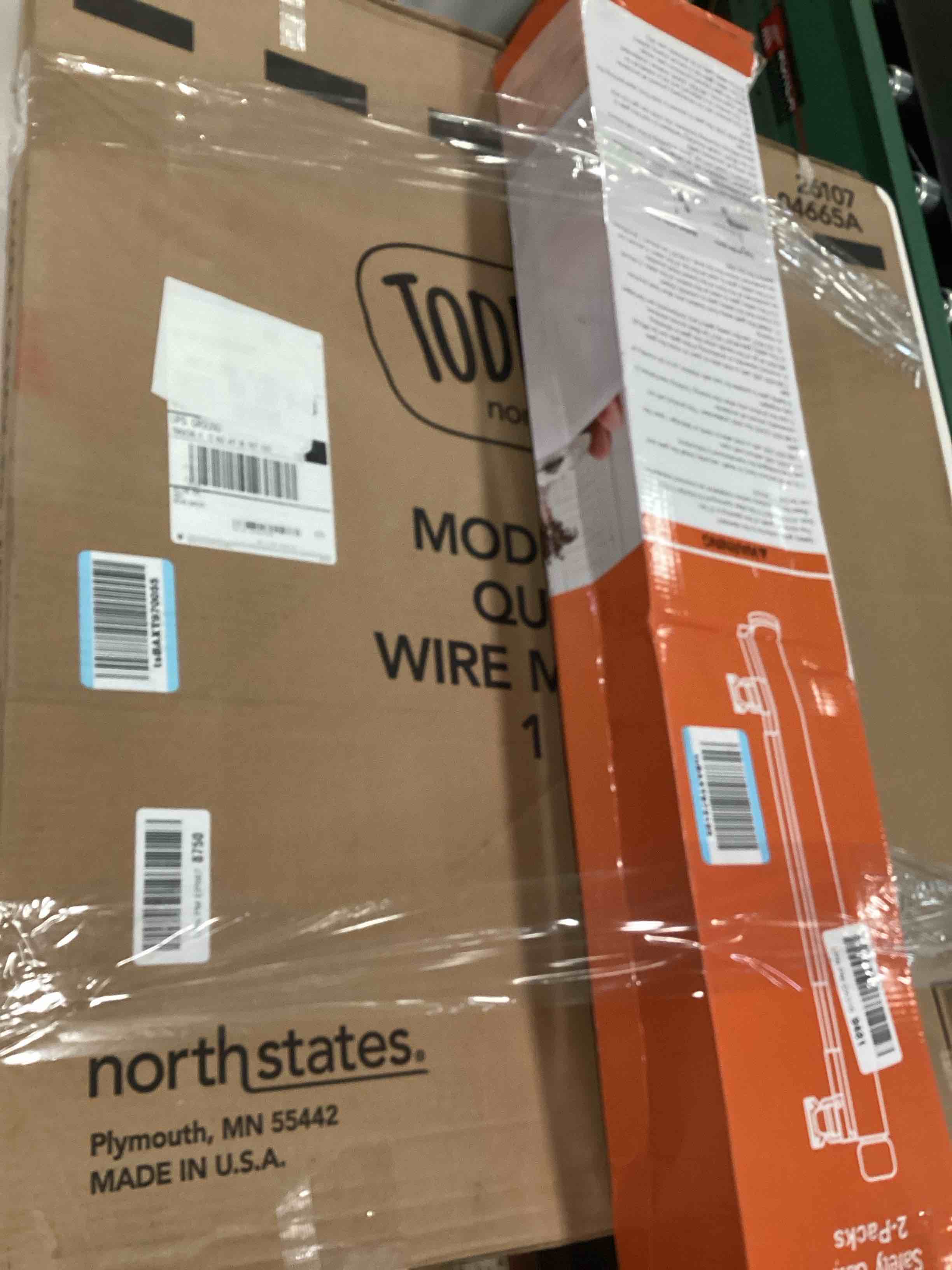 https://s3.amazonaws.com/lotting-images-prod/bidfta/PNK3394205_1756409353604.jpeg