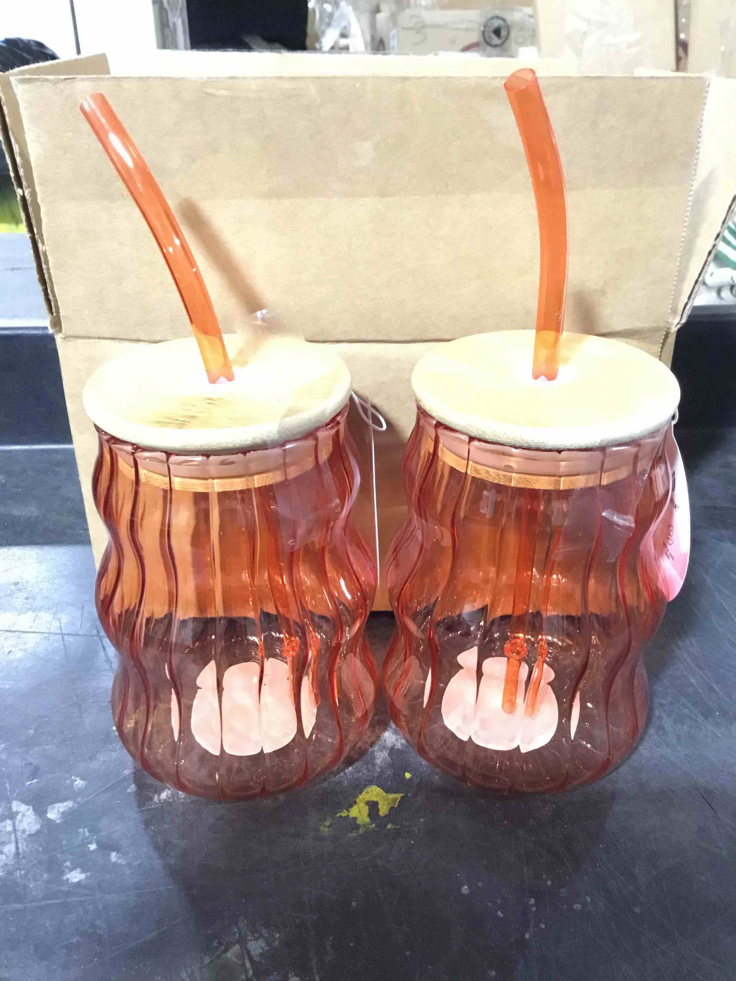 Pack of 2 Manna 17oz Poppy Glass Squiggle Tumbler Red