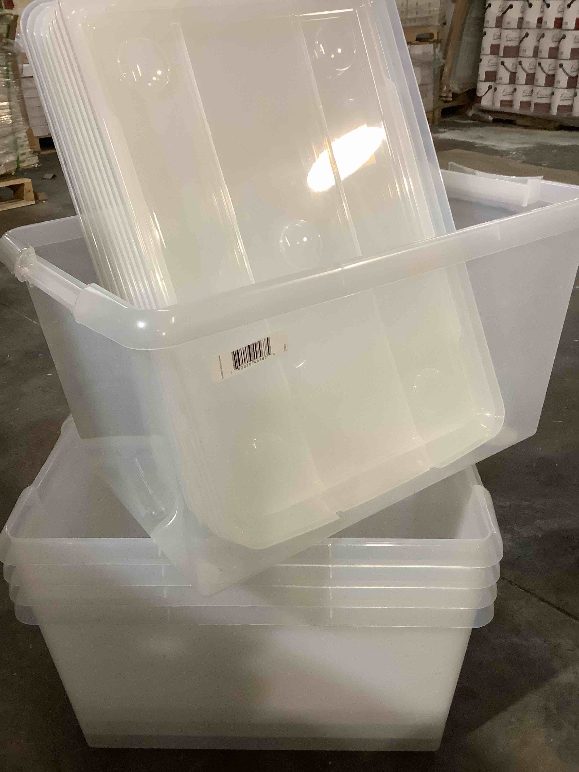 Set of 5 Plastic Sturdy Containers With Lids