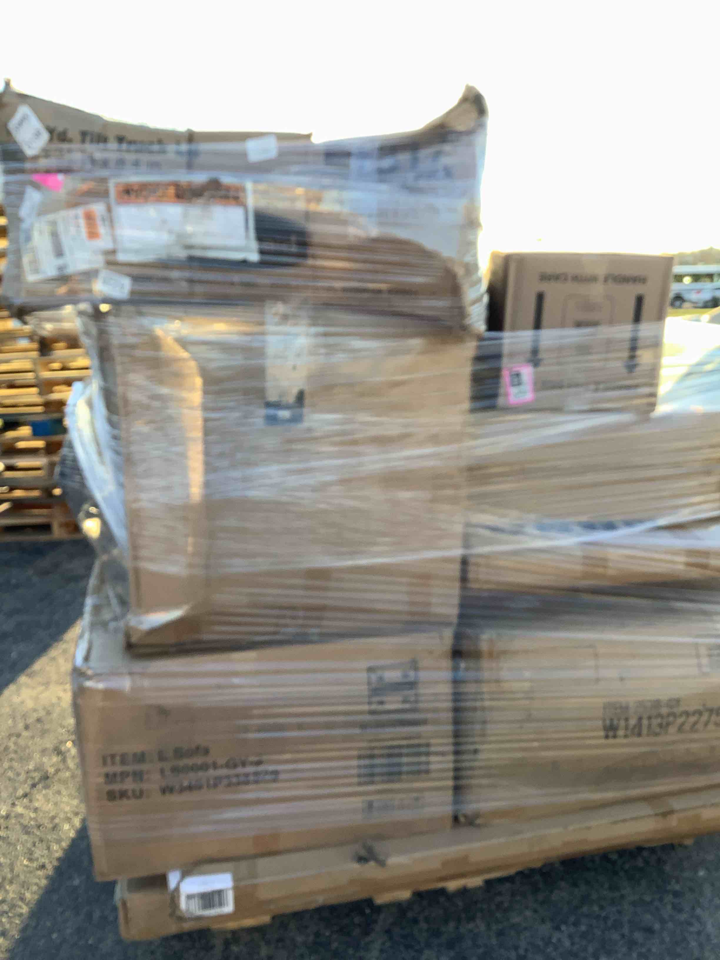 Pallet Lot of Assorted Items