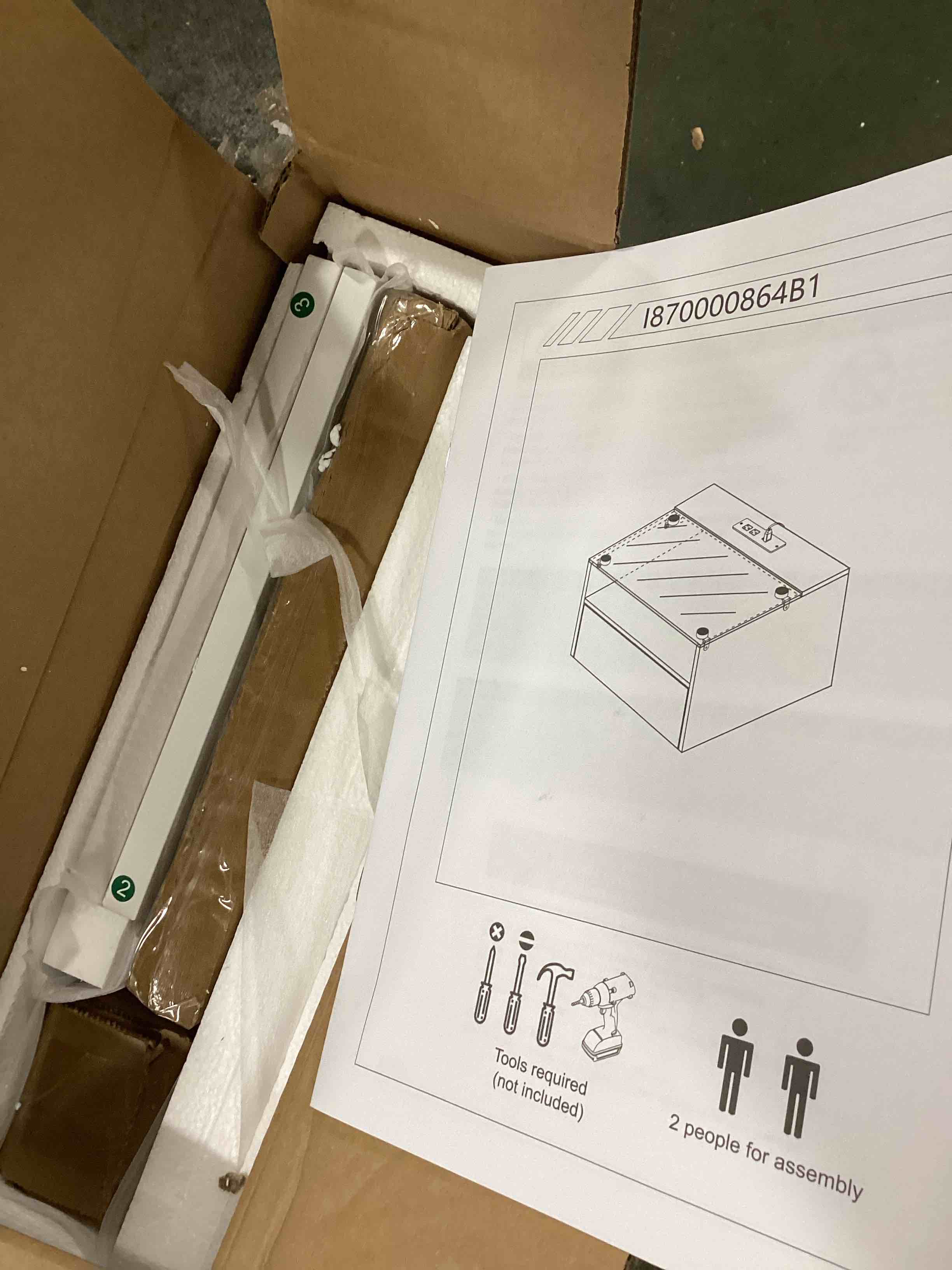 https://s3.amazonaws.com/lotting-images-prod/bidfta/PNK3424596_1747415755543.jpeg