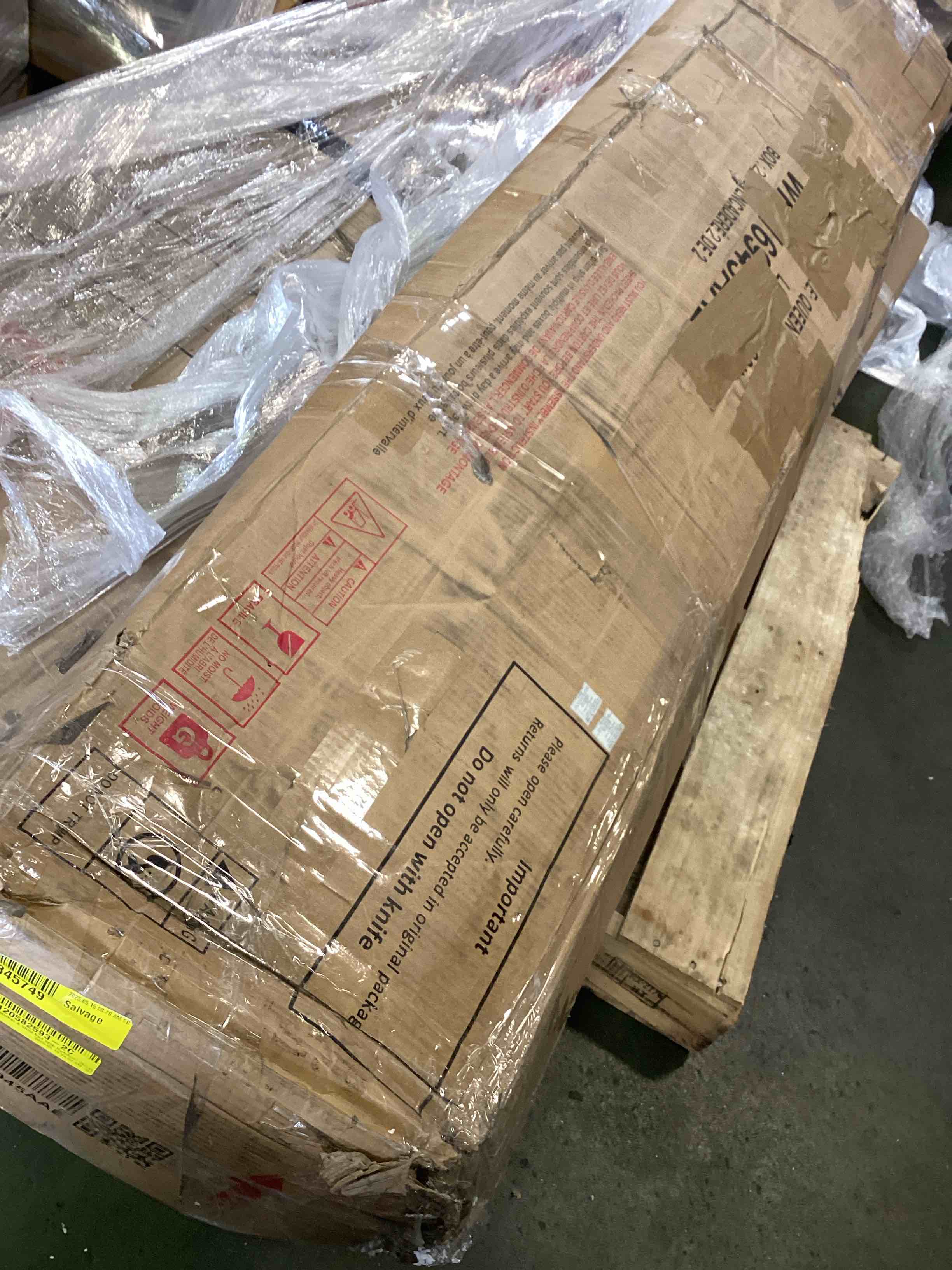 https://s3.amazonaws.com/lotting-images-prod/bidfta/PNK3424708_1747669527576.jpeg