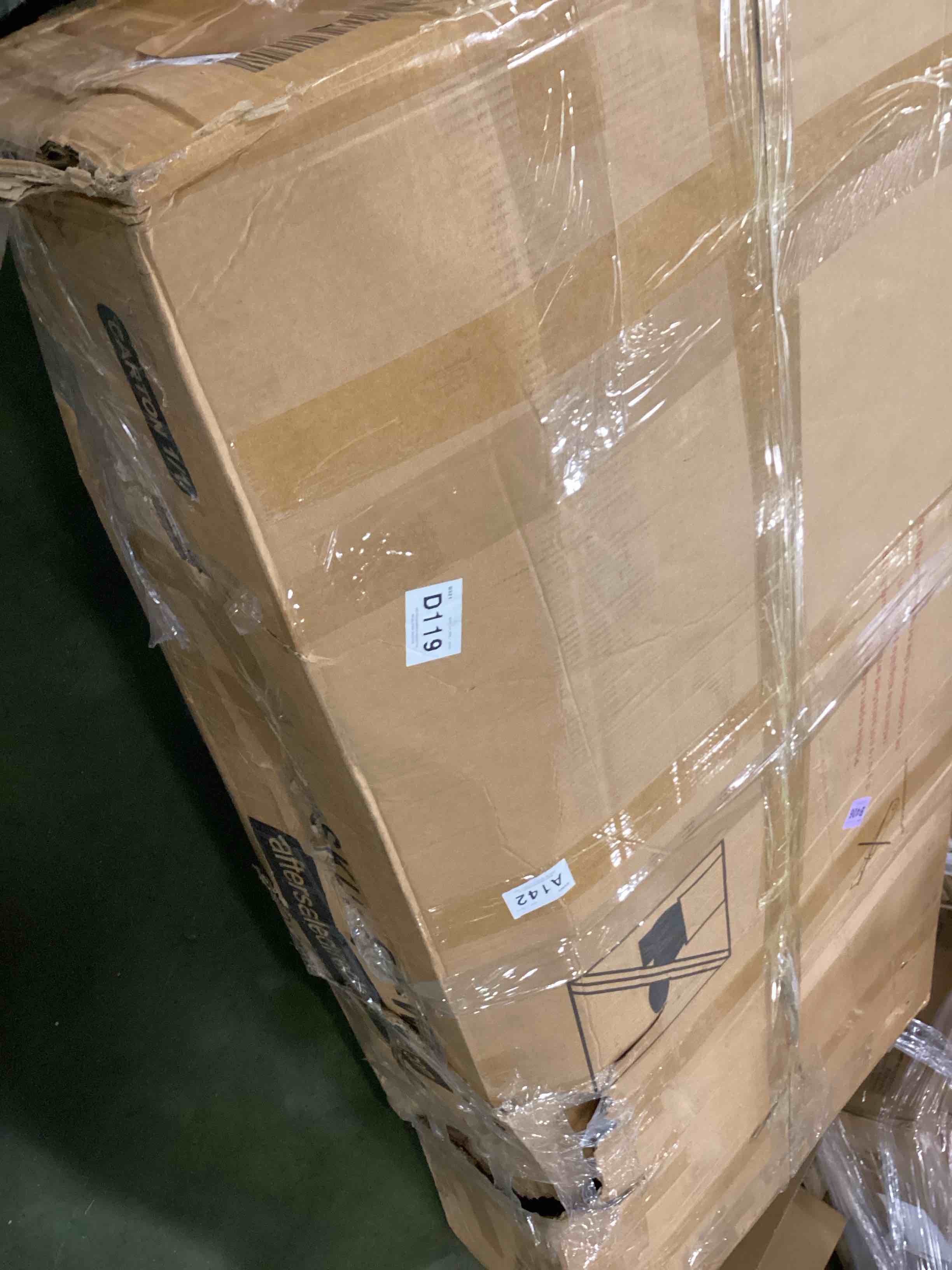 https://s3.amazonaws.com/lotting-images-prod/bidfta/PNK3426950_1749484496410.jpeg