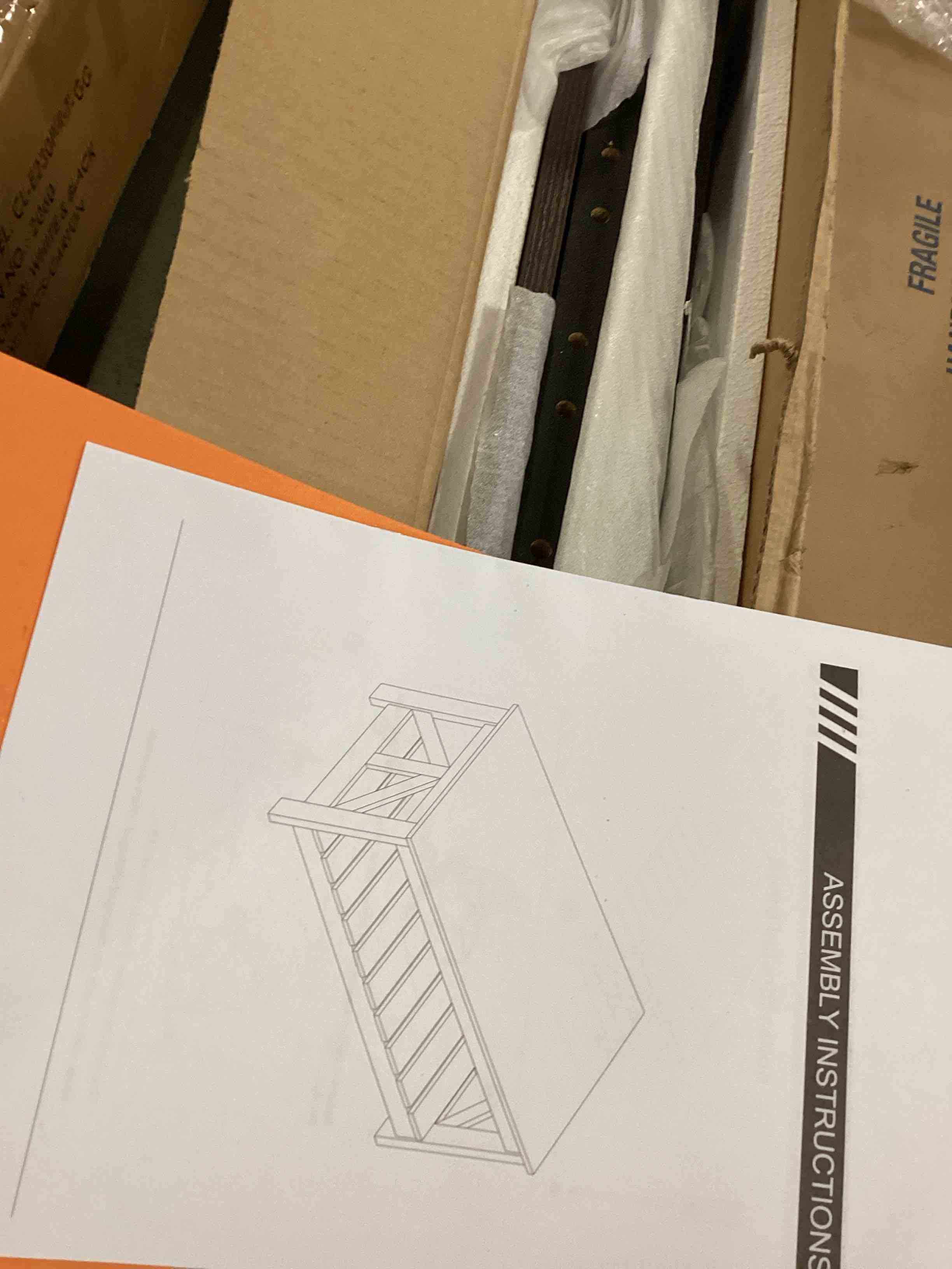 https://s3.amazonaws.com/lotting-images-prod/bidfta/PNK3426986_1749487989646.jpeg