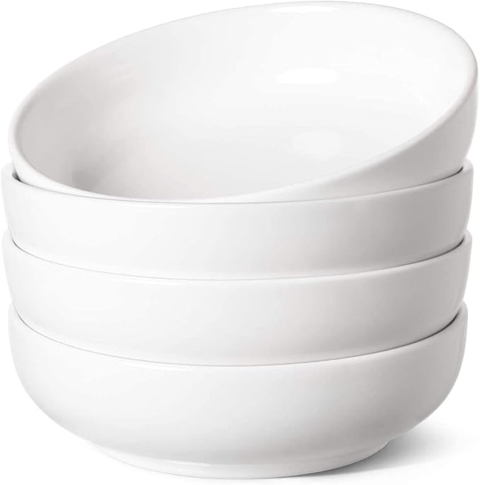 32 oz. Pasta Bowl Color: White