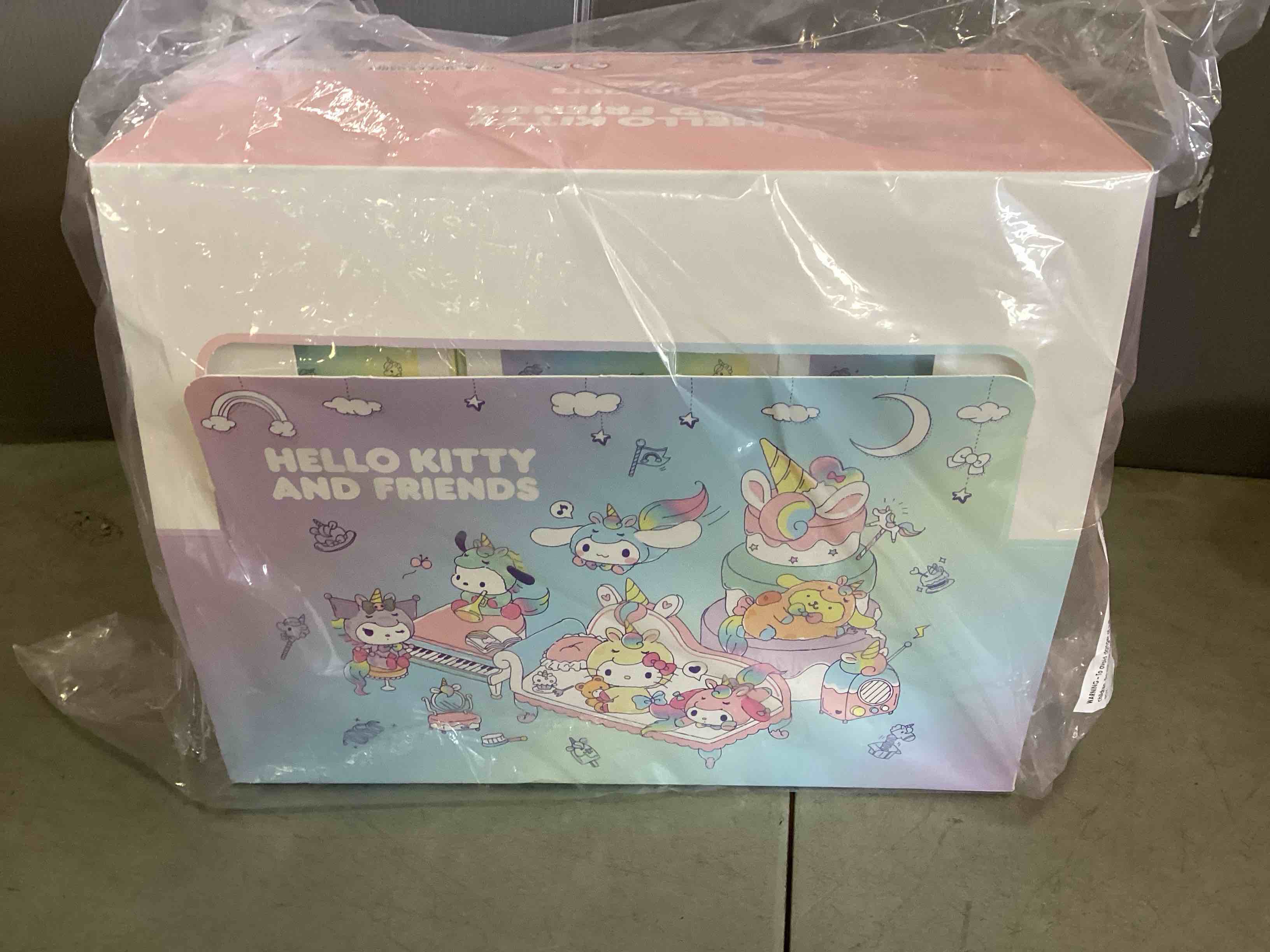https://s3.amazonaws.com/lotting-images-prod/bidfta/PNK3427414_1749738787649.jpeg
