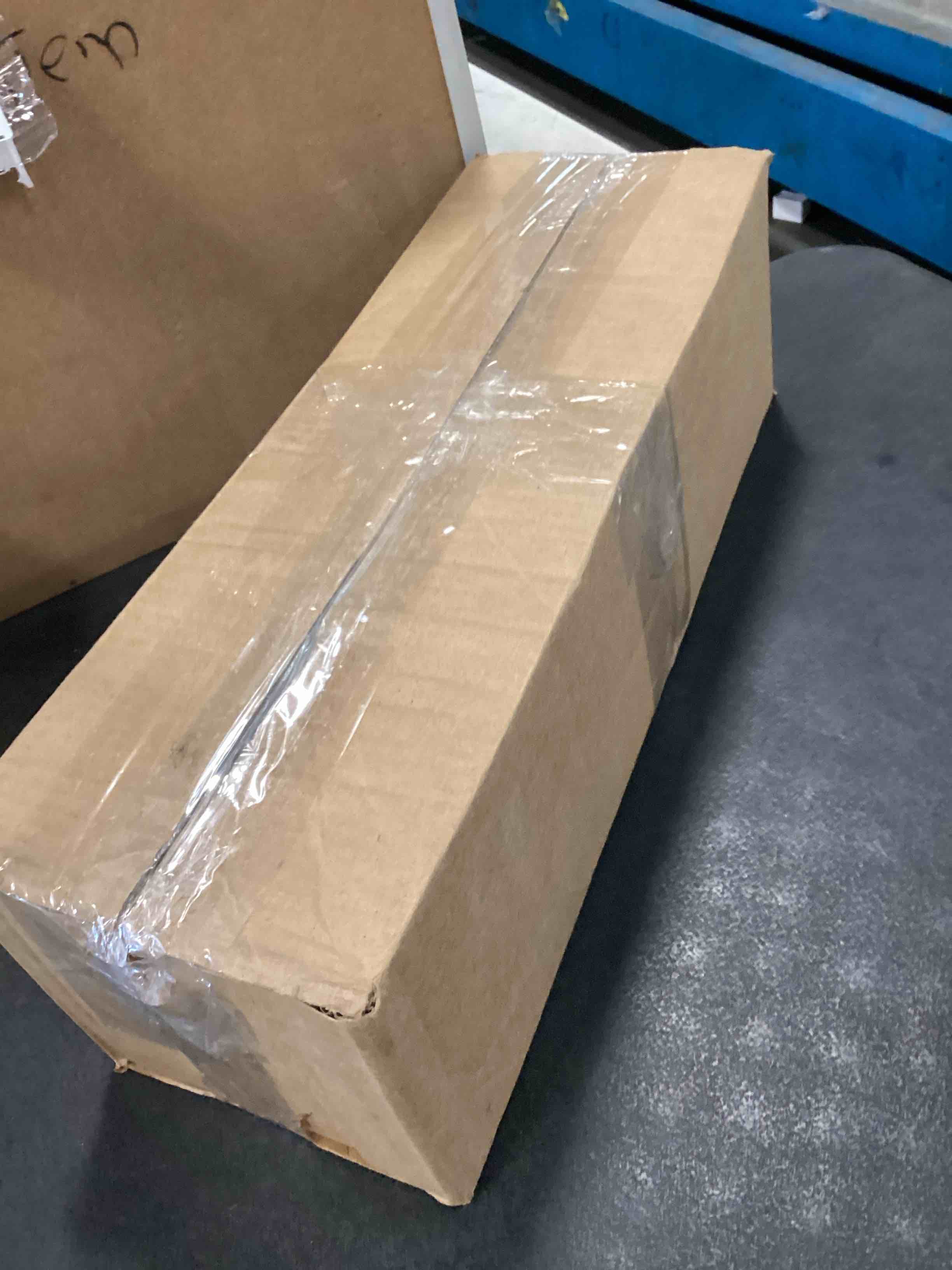 https://s3.amazonaws.com/lotting-images-prod/bidfta/PNK3430443_1746630891945.jpeg