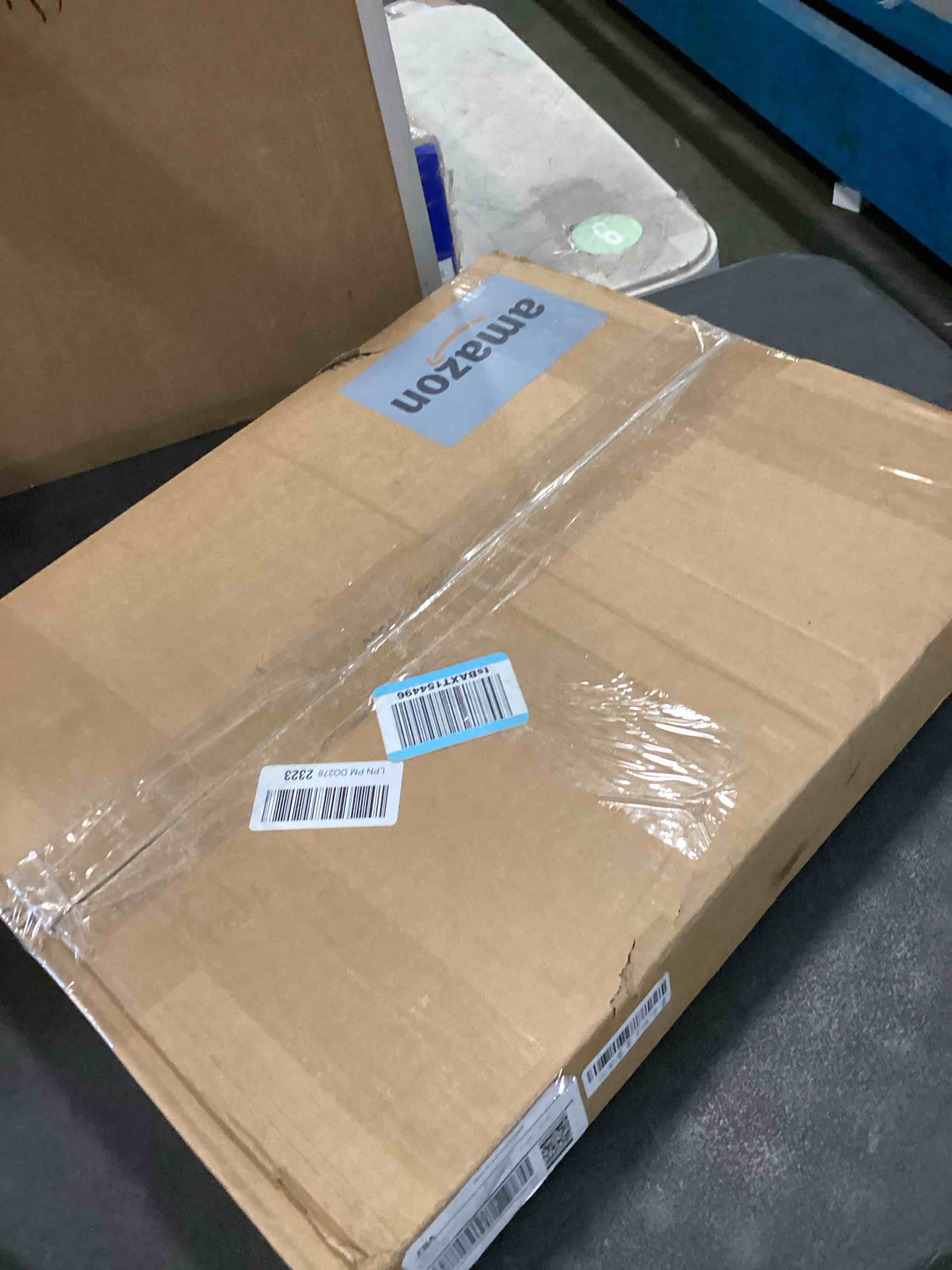 https://s3.amazonaws.com/lotting-images-prod/bidfta/PNK3430514_1746644077361.jpeg
