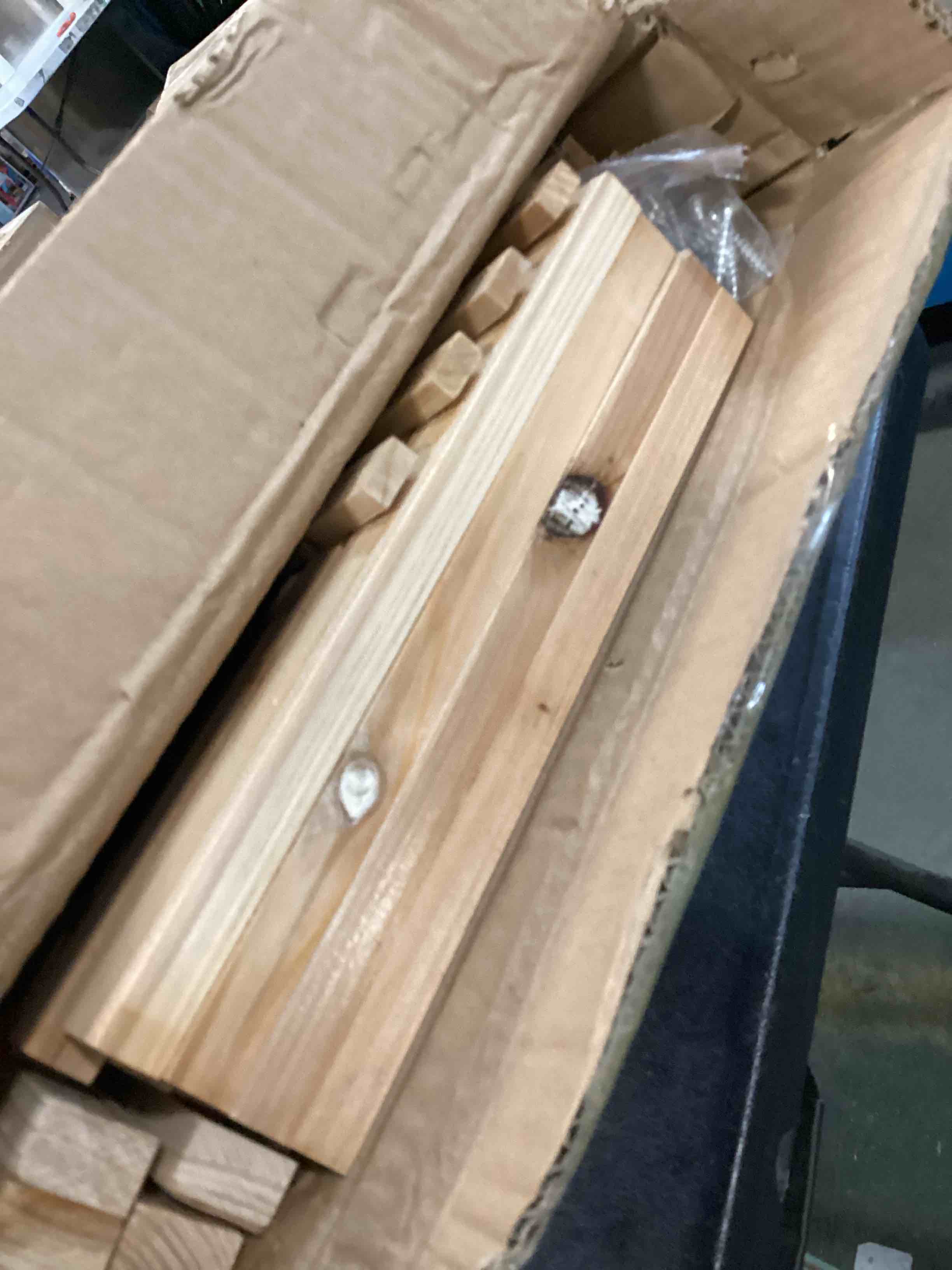 https://s3.amazonaws.com/lotting-images-prod/bidfta/PNK3430518_1746646050065.jpeg